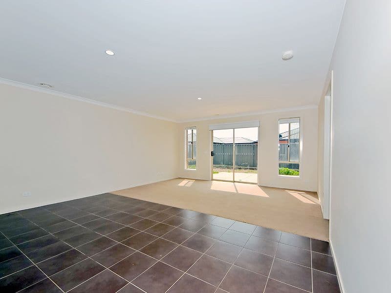 2 Kambah Street, TARNEIT VIC 3029, Tarneit - Thumbnail 3
