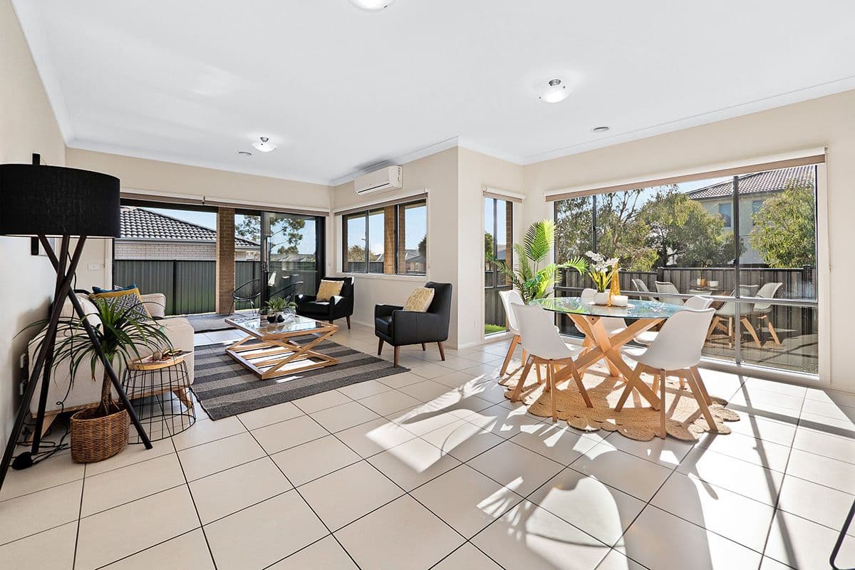 10 Buckskin Drive, Clyde North VIC 3978, Clyde North - Thumbnail 5