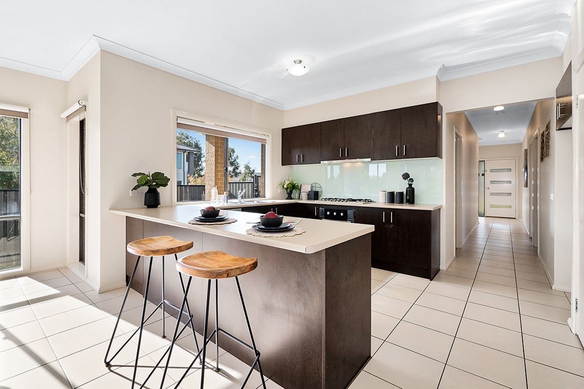 10 Buckskin Drive, Clyde North VIC 3978, Clyde North - Thumbnail 6