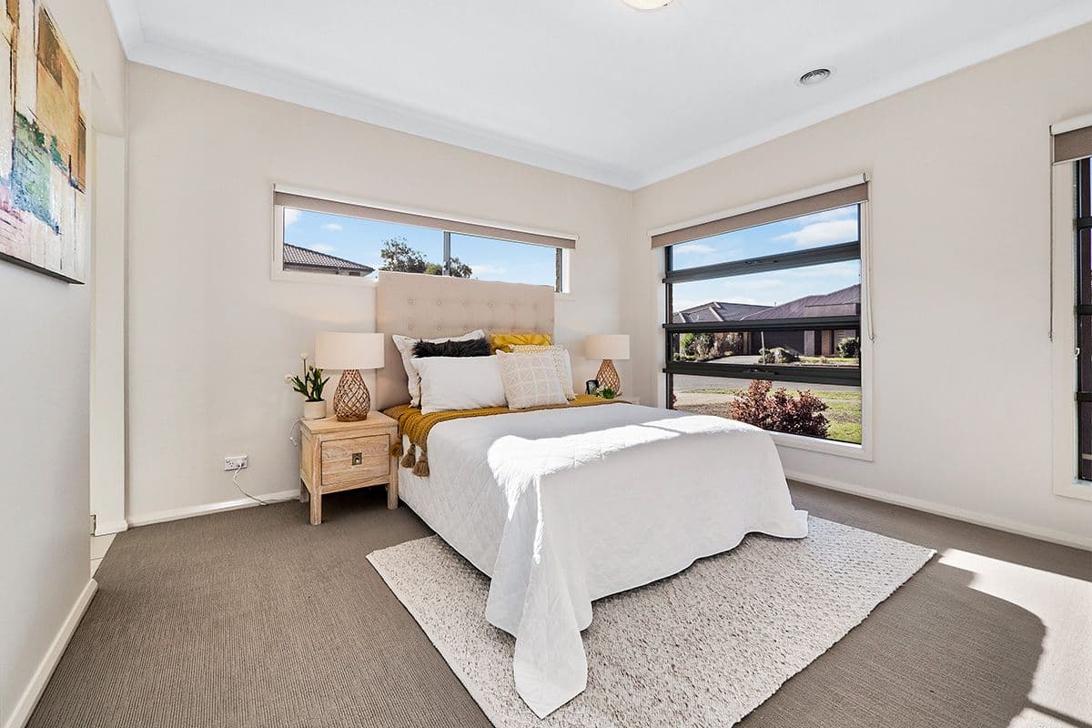10 Buckskin Drive, Clyde North VIC 3978, Clyde North - Thumbnail 7