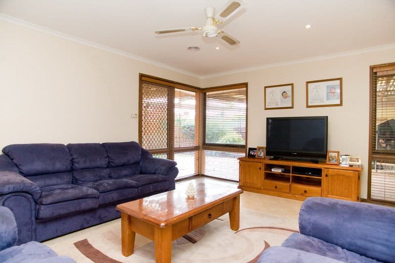 8 Plymouth Court, EPPING VIC 3076, Epping - Thumbnail 3
