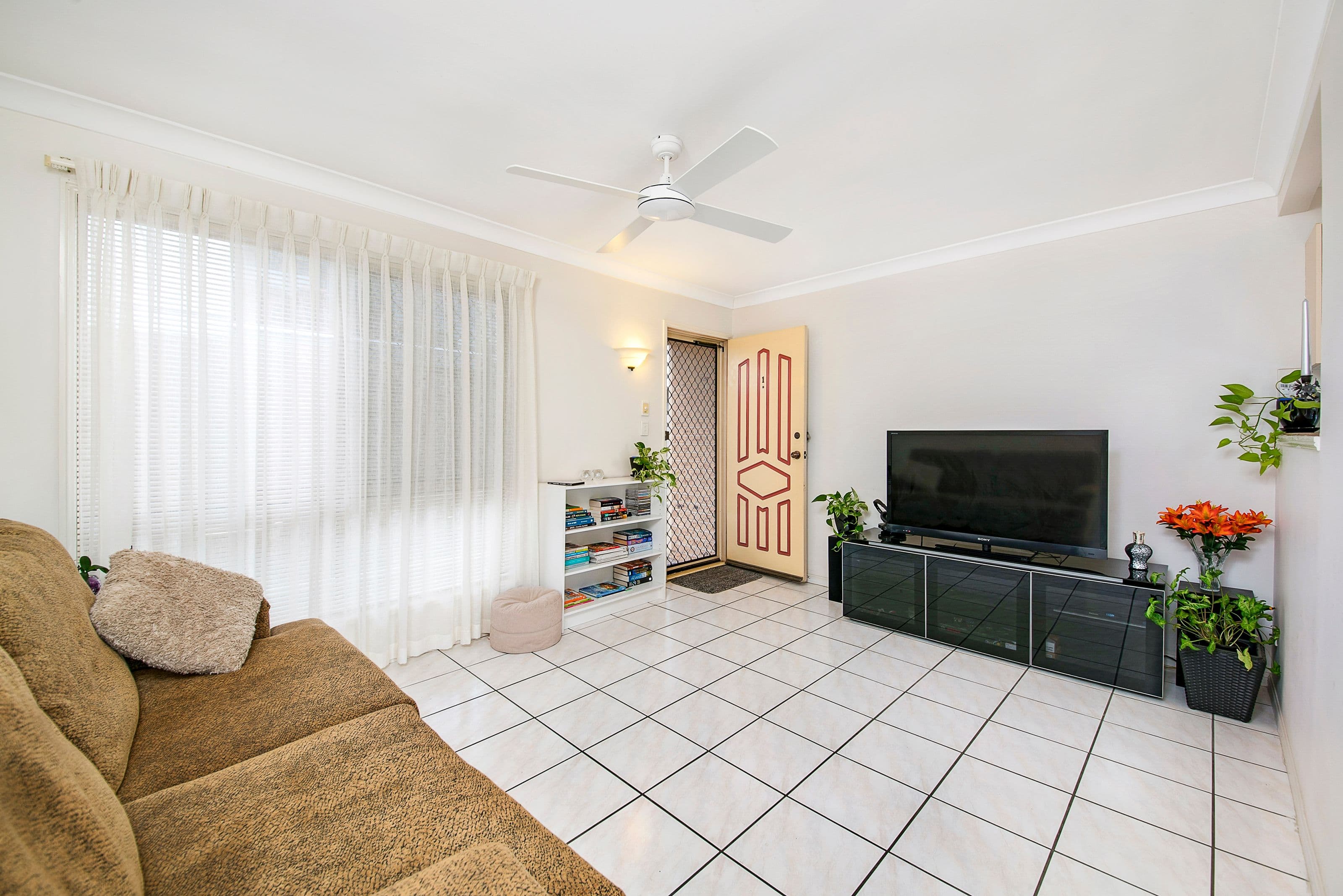 26 Cambridge Street, Carina Heights QLD 4152, Carina Heights - Thumbnail 2
