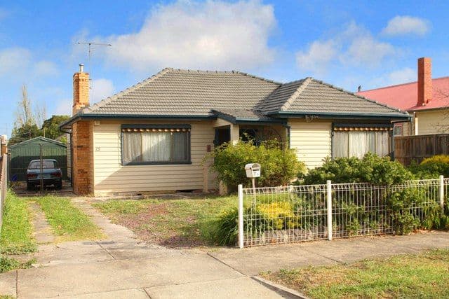 73 Crookston Road, RESERVOIR VIC 3073, Reservoir - Thumbnail 2