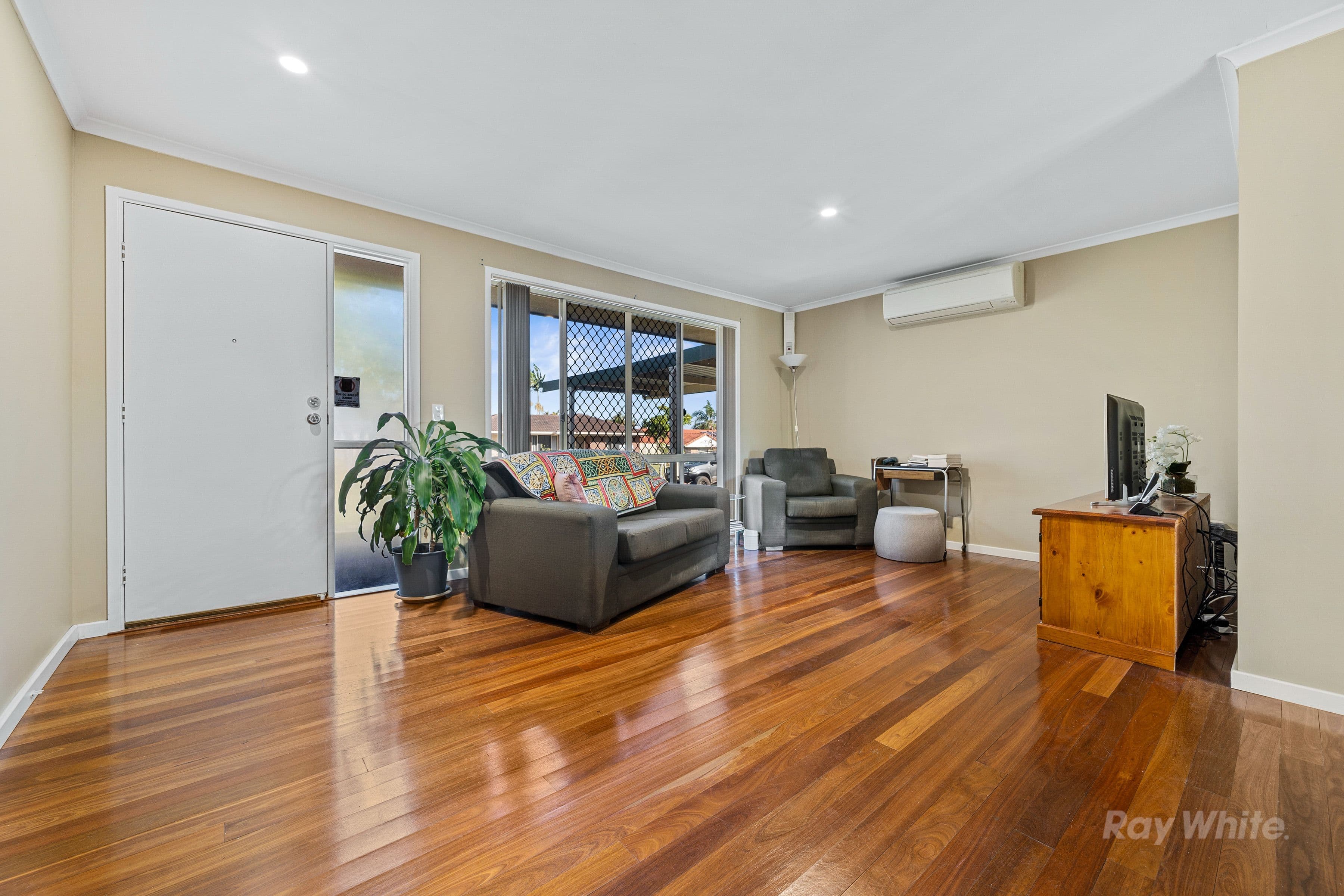 23 Sundowner Street, Regents Park QLD 4118, Regents Park - Thumbnail 3