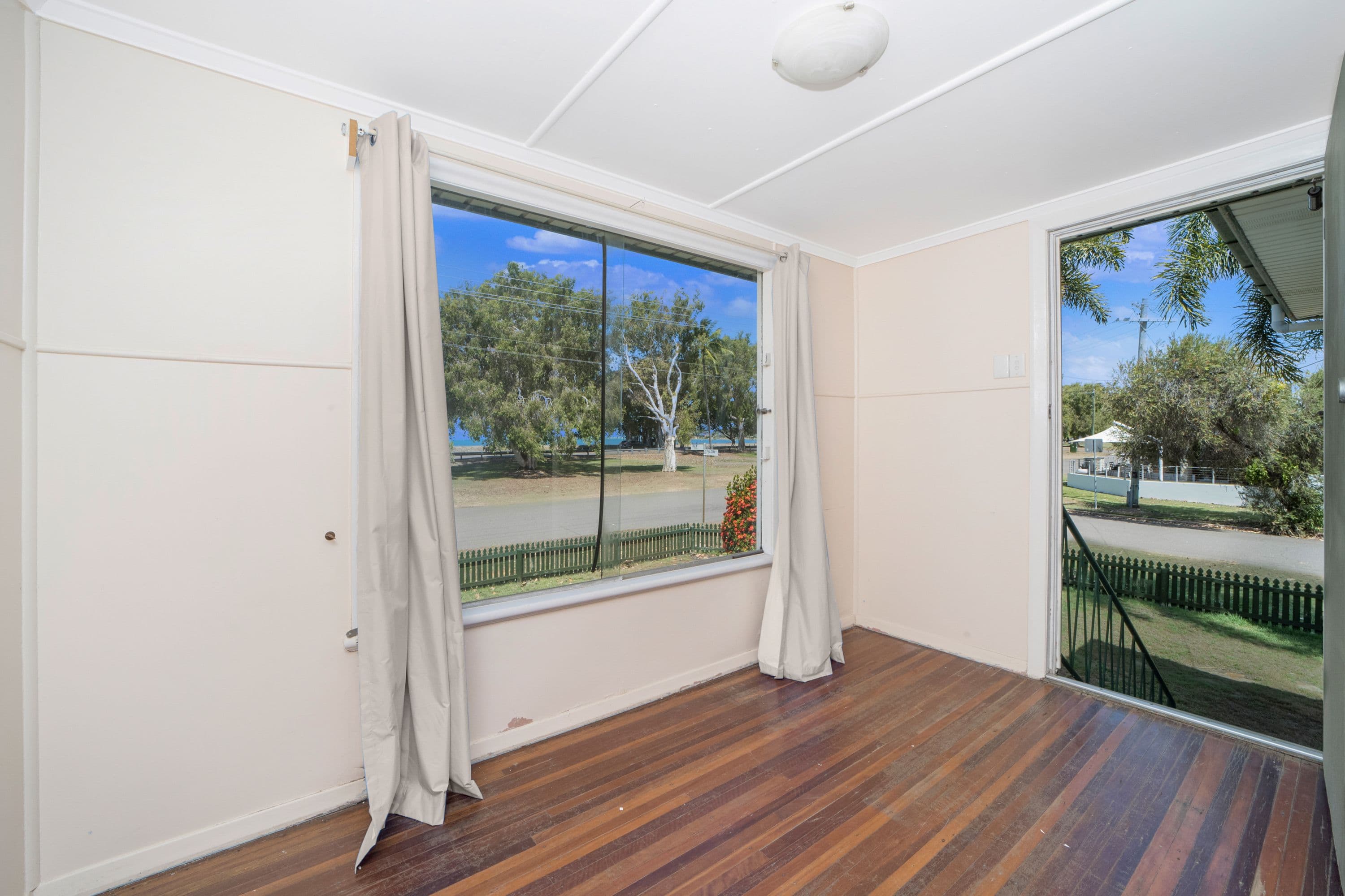34 Palm Street, Rowes Bay QLD 4810, Rowes Bay - Thumbnail 2