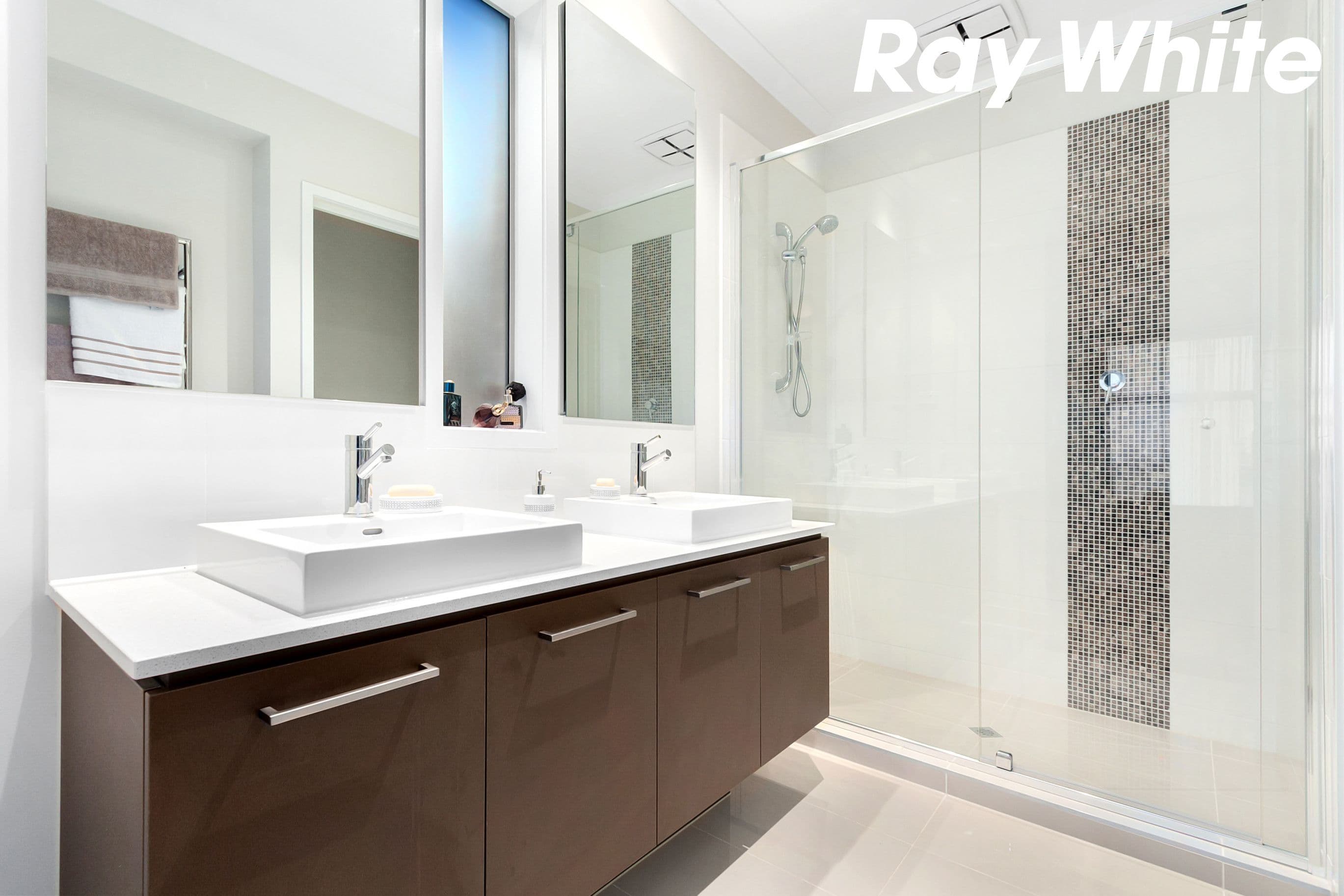 12 Compton Way, Clyde North VIC 3978, Clyde North - Thumbnail 3