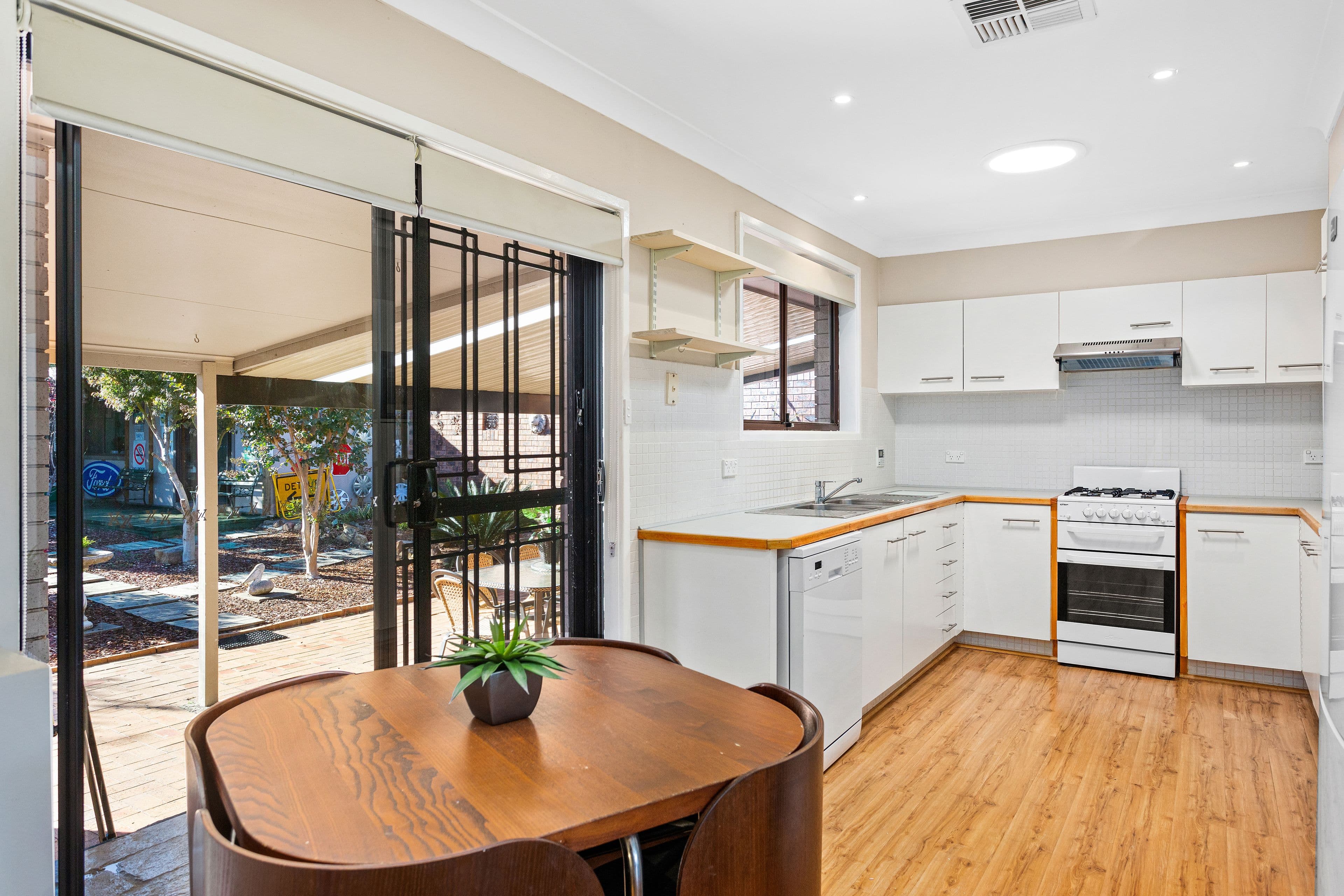 62 Madigan Boulevarde, Mount Warrigal NSW 2528, Mount Warrigal - Thumbnail 2