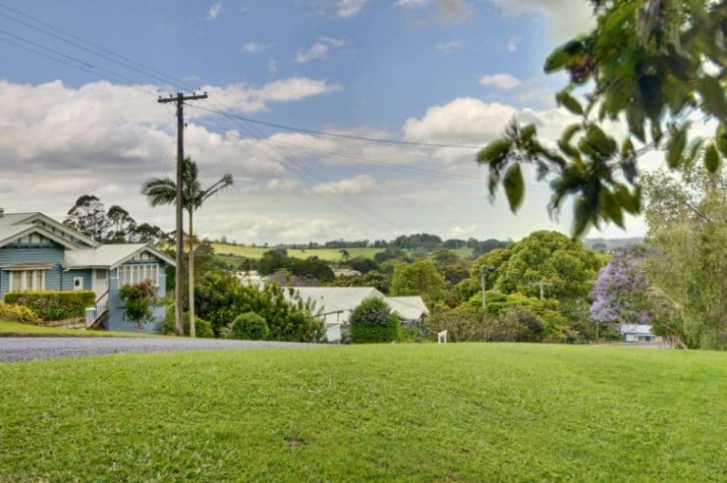 9 Tulip Street, MALENY QLD 4552, Maleny - Thumbnail 8