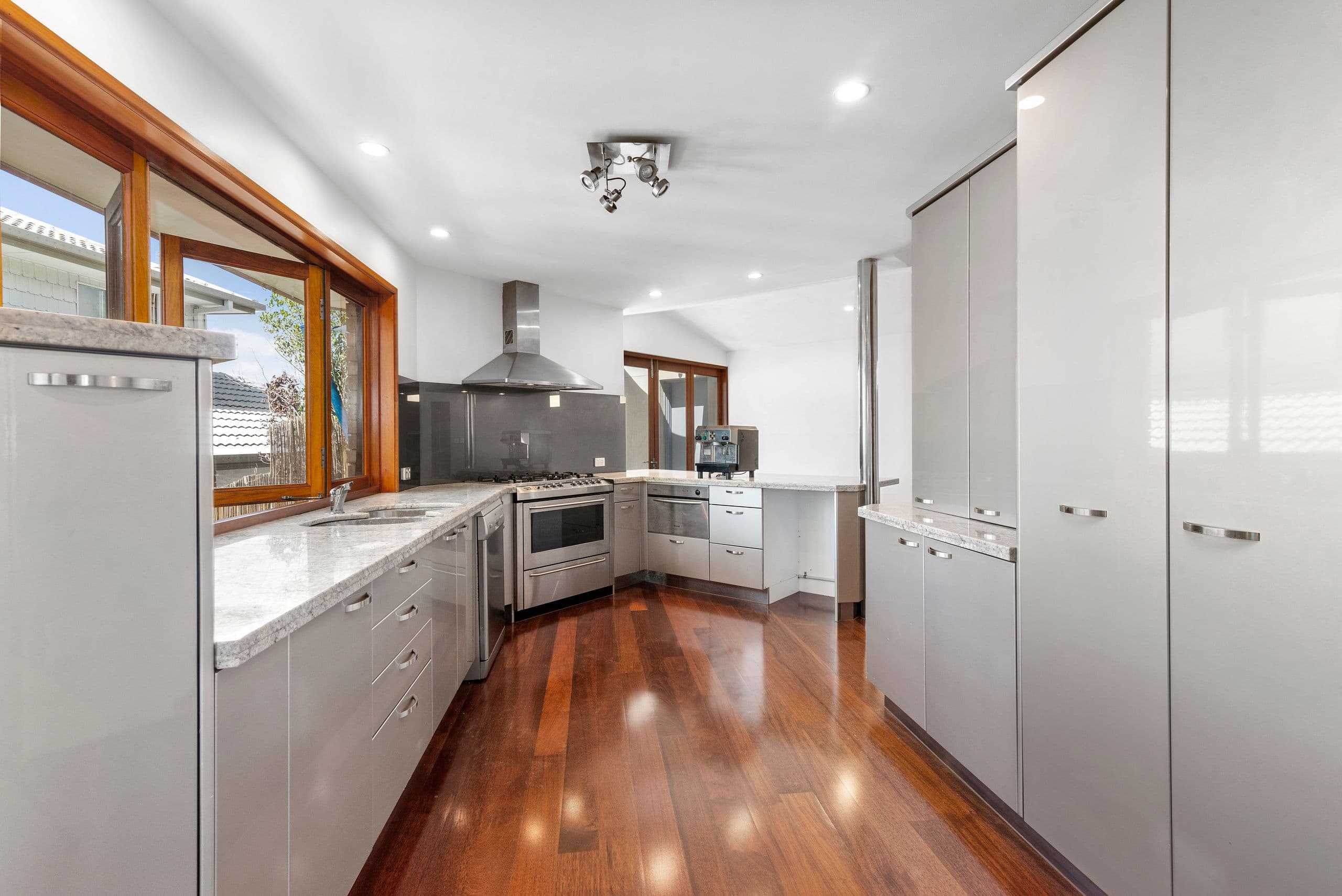 65 Angelica Street, Elanora QLD 4221, Elanora - Thumbnail 4