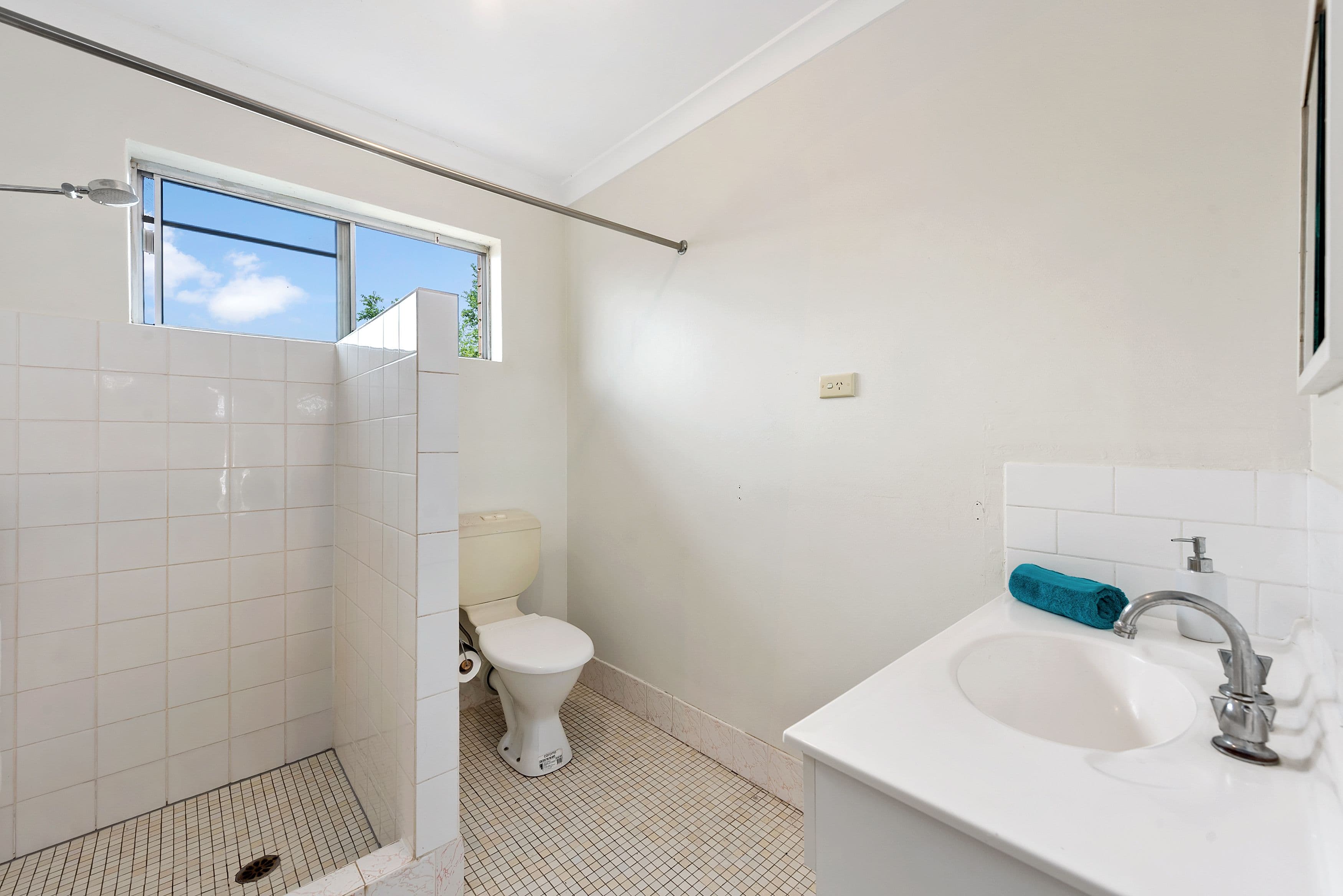 56 Leiper Street, Stafford QLD 4053, Stafford - Thumbnail 4