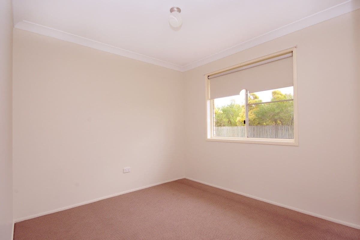 21 Hennenlotter Court, KEARNEYS SPRING QLD 4350, Kearneys Spring - Thumbnail 6