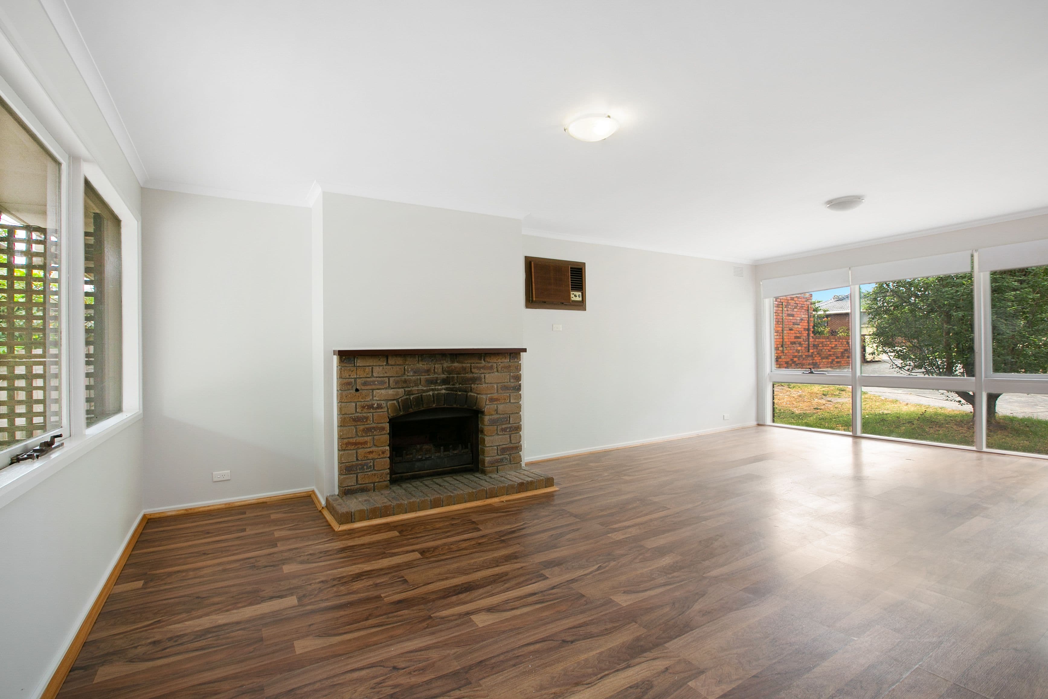 18 Mockridge Drive, Mill Park VIC 3082, Mill Park - Thumbnail 3
