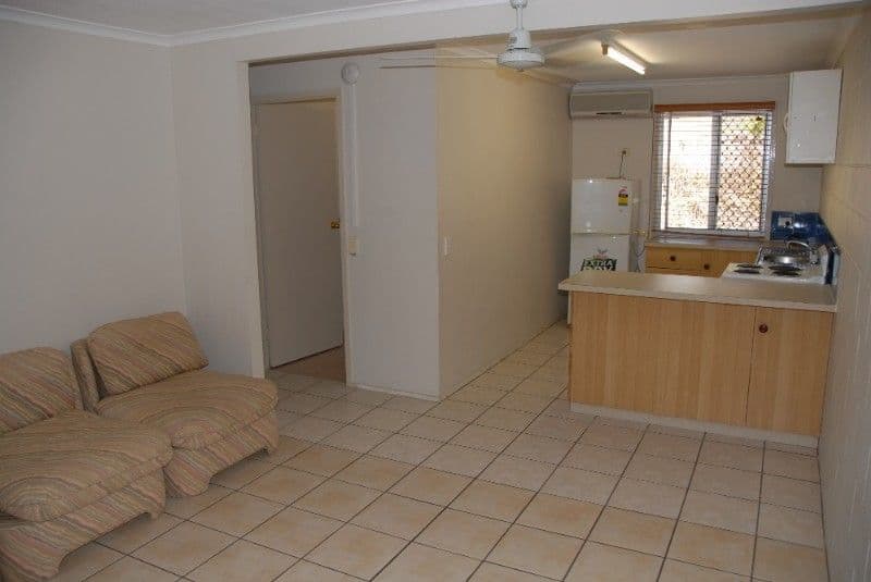 6 St Martins Road, CANNONVALE QLD 4802, Cannonvale - Thumbnail 5