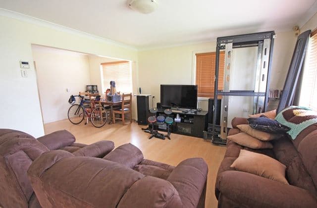 7 Seddon Place, CAMPBELLTOWN NSW 2560, Campbelltown - Thumbnail 3