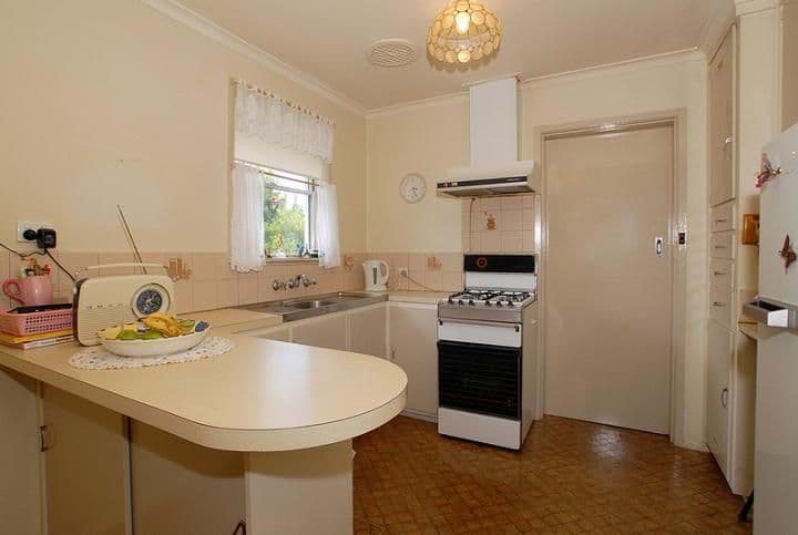 5 Mulberry Crescent, FRANKSTON NORTH VIC 3200, Frankston North - Thumbnail 3