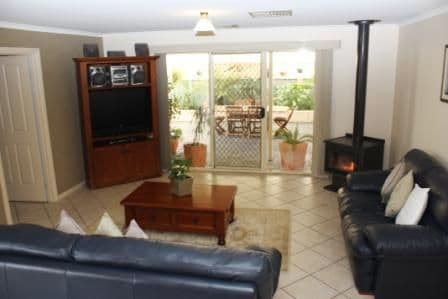 70/302 Christine Avenue, Varsity Lakes, QLD, 4227, Varsity Lakes - Thumbnail 2