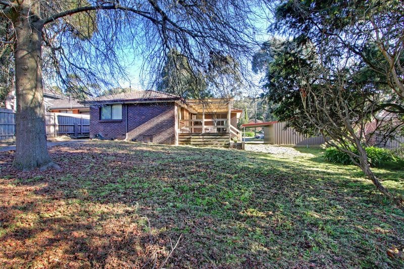 8 OAKTREE Road, CROYDON NORTH VIC 3136, Croydon North - Thumbnail 2