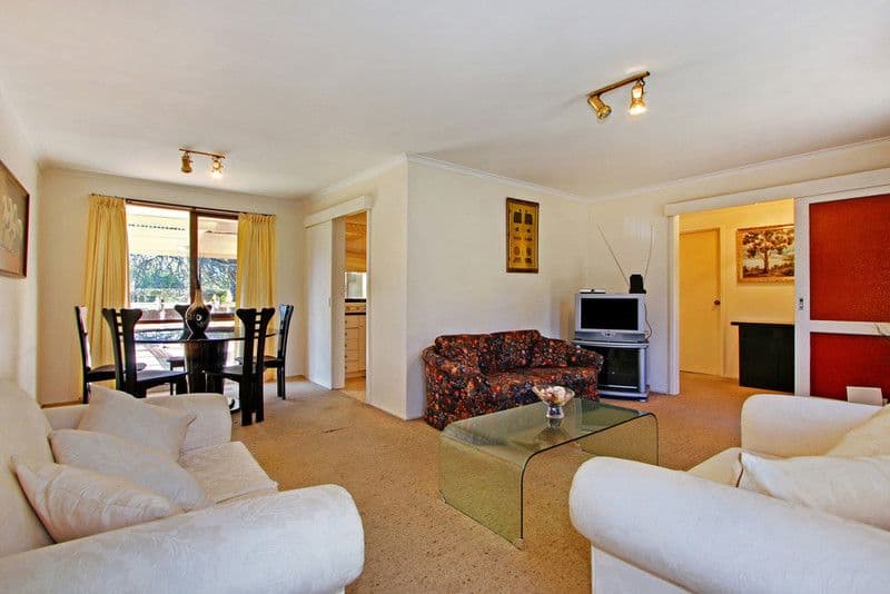 8 OAKTREE Road, CROYDON NORTH VIC 3136, Croydon North - Thumbnail 3
