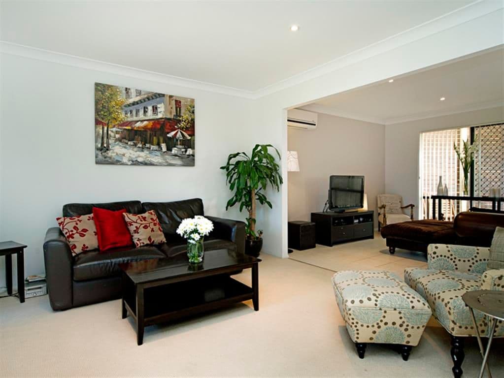 21 Hatutu Street, PACIFIC PINES QLD 4211, Pacific Pines - Thumbnail 4