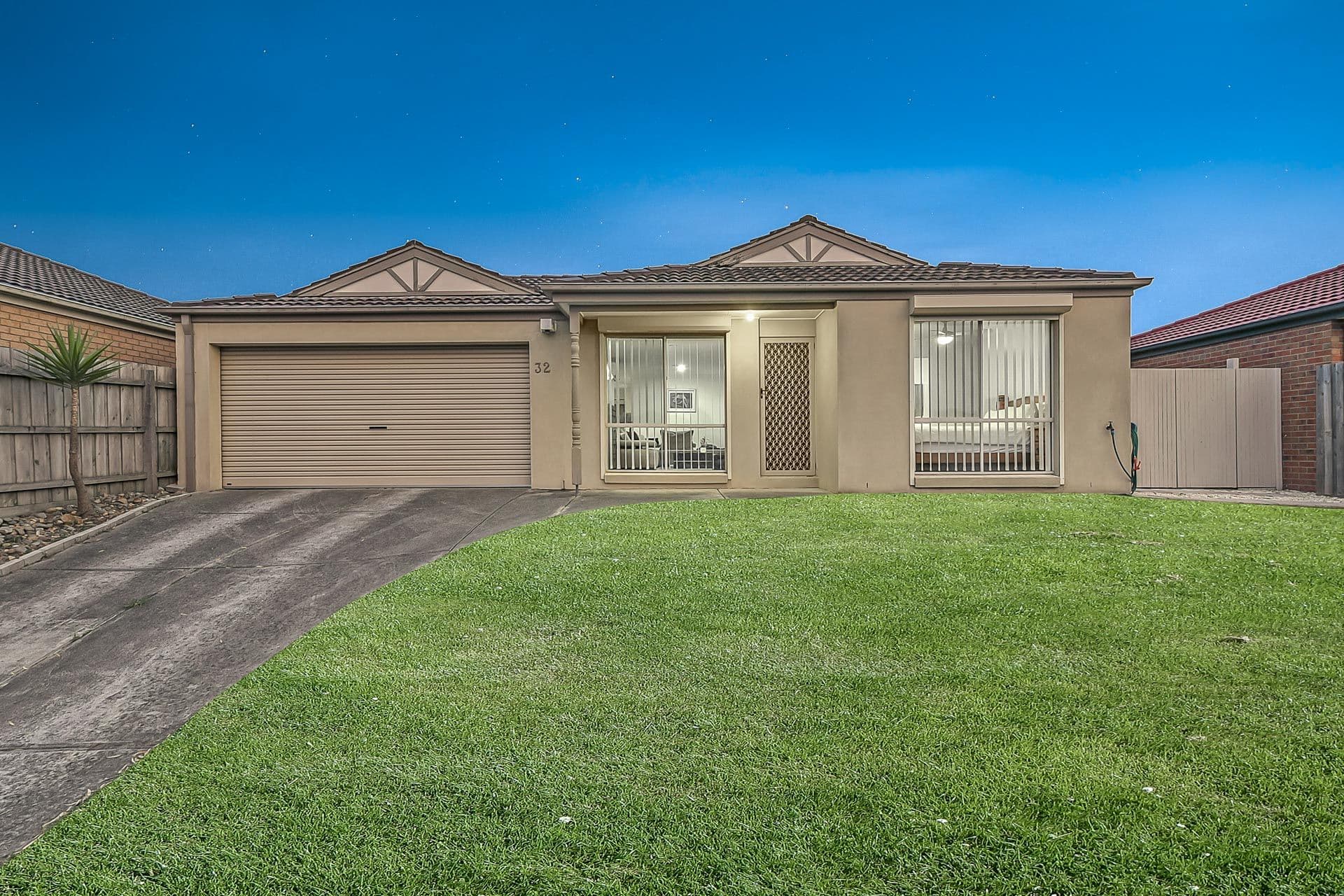 32 Oakland Drive, Hampton Park VIC 3976, Hampton Park - Image 1