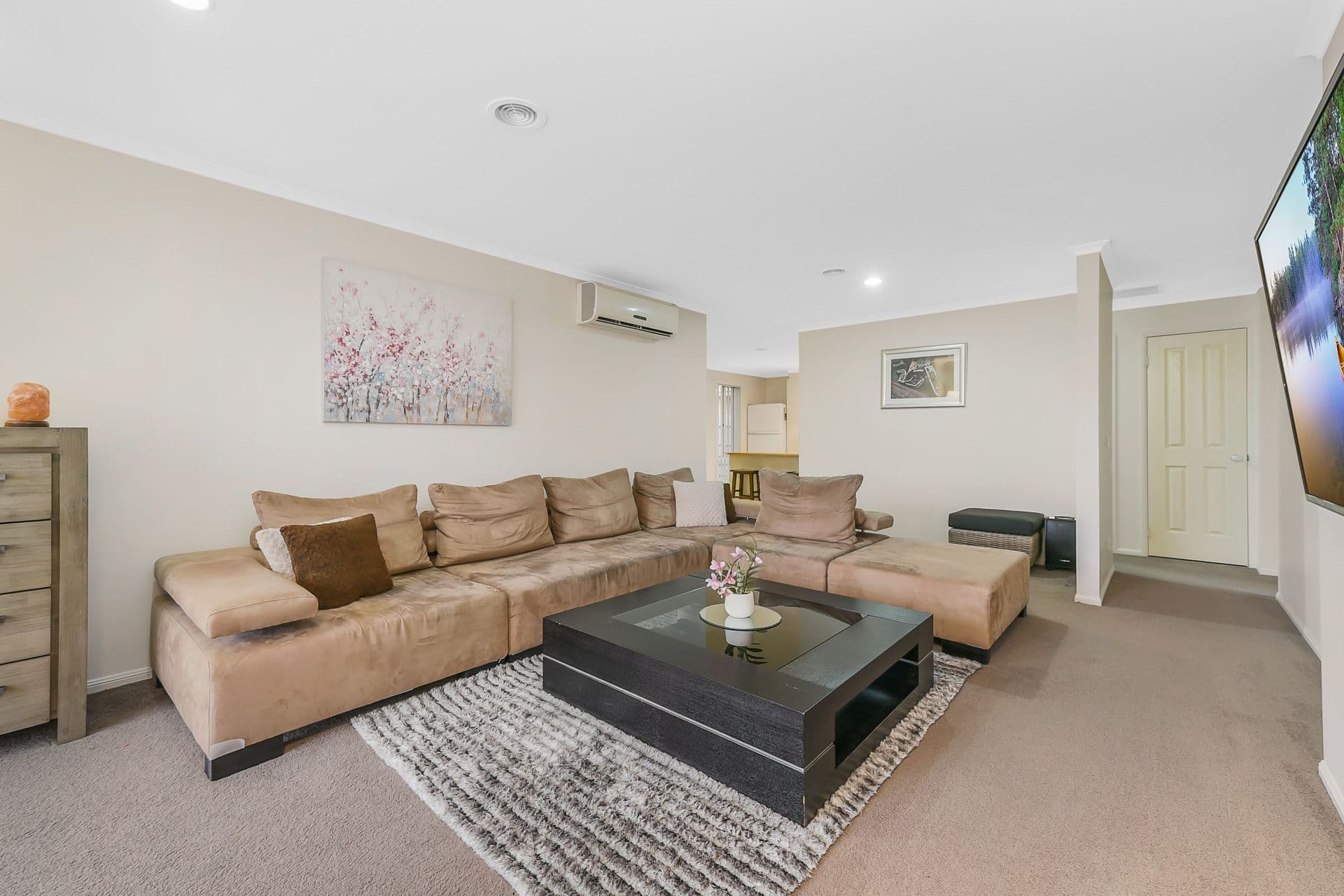 32 Oakland Drive, Hampton Park VIC 3976, Hampton Park - Thumbnail 2