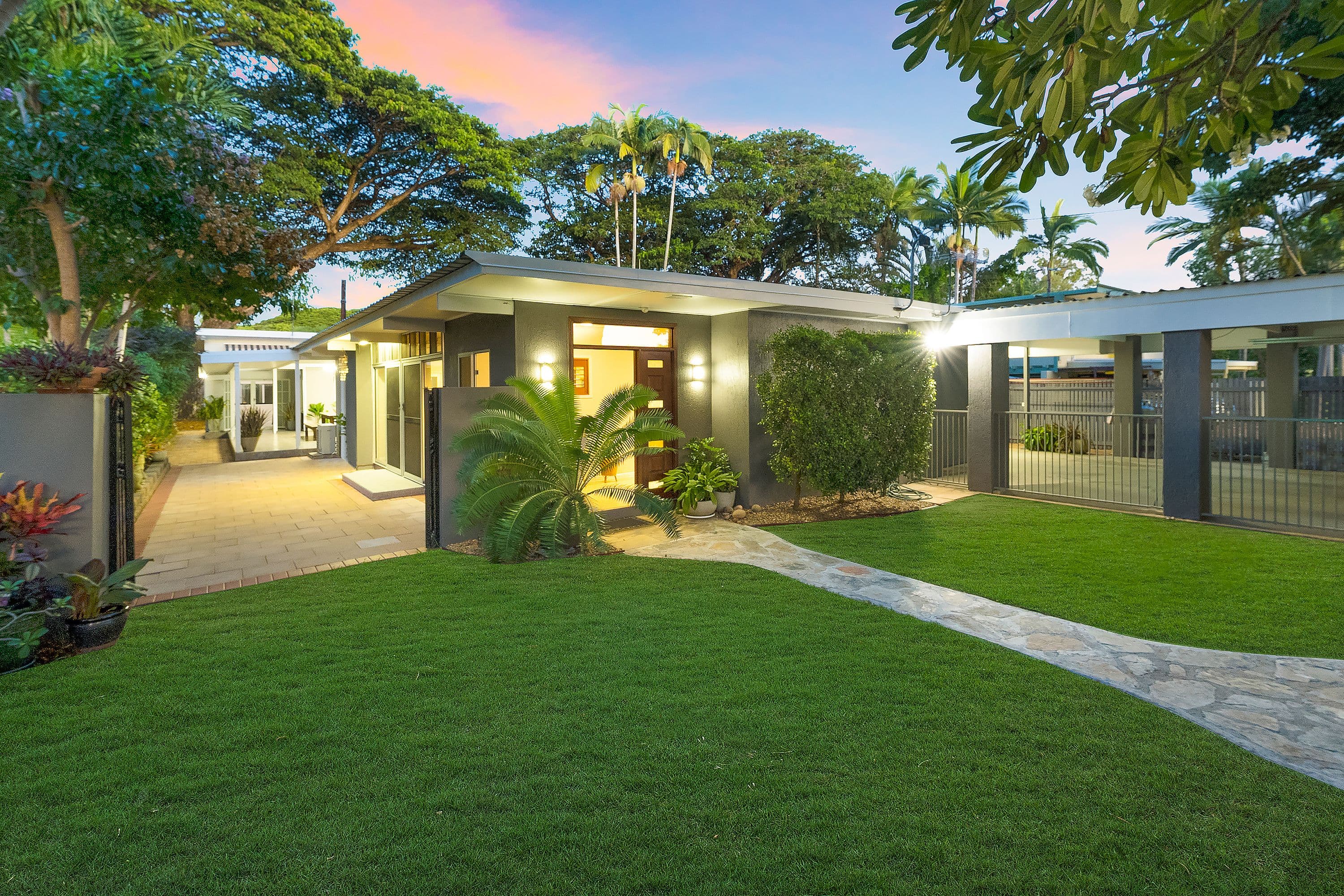14 Wentworth Avenue, Mundingburra QLD 4812, Mundingburra - Image 1