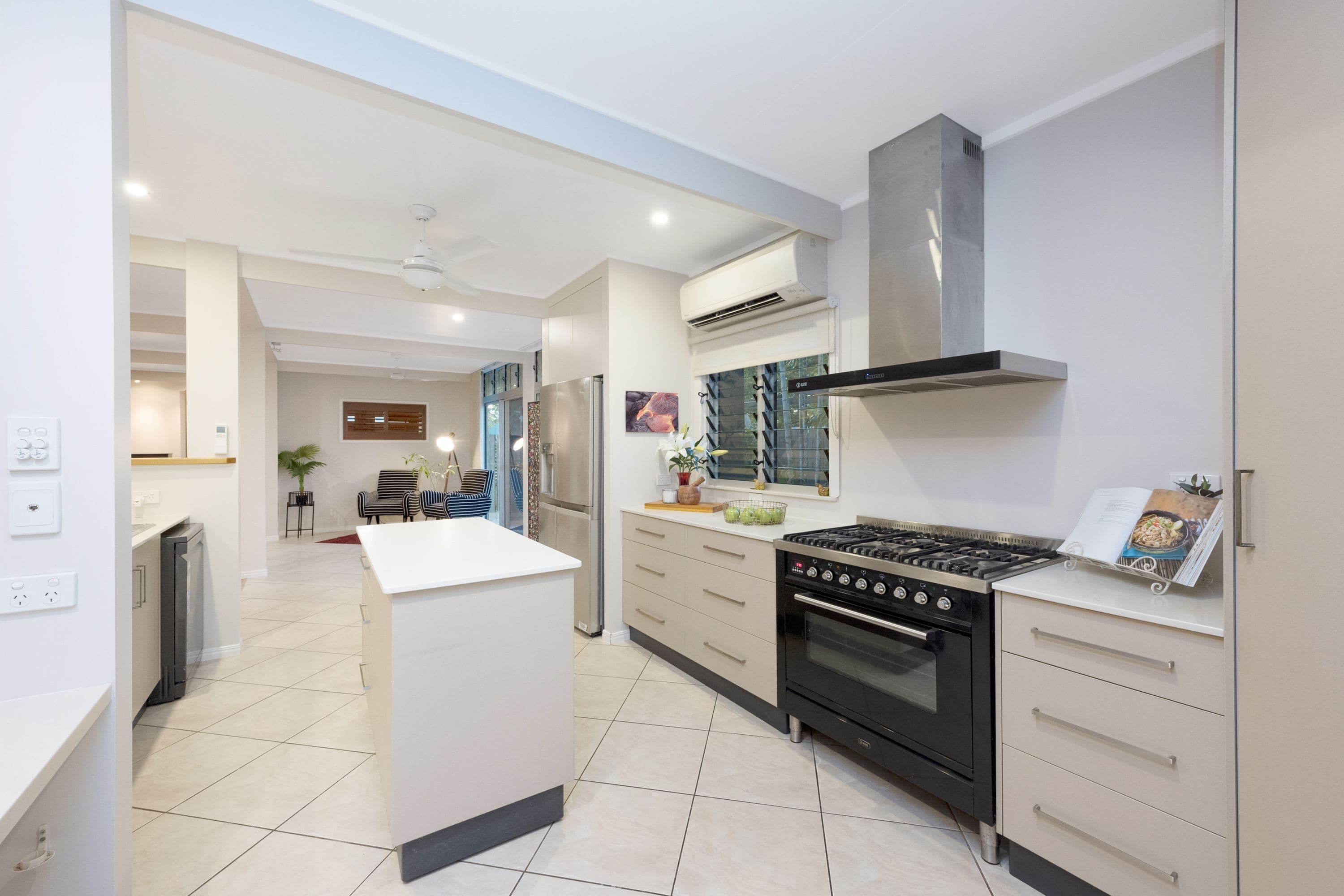 14 Wentworth Avenue, Mundingburra QLD 4812, Mundingburra - Thumbnail 8