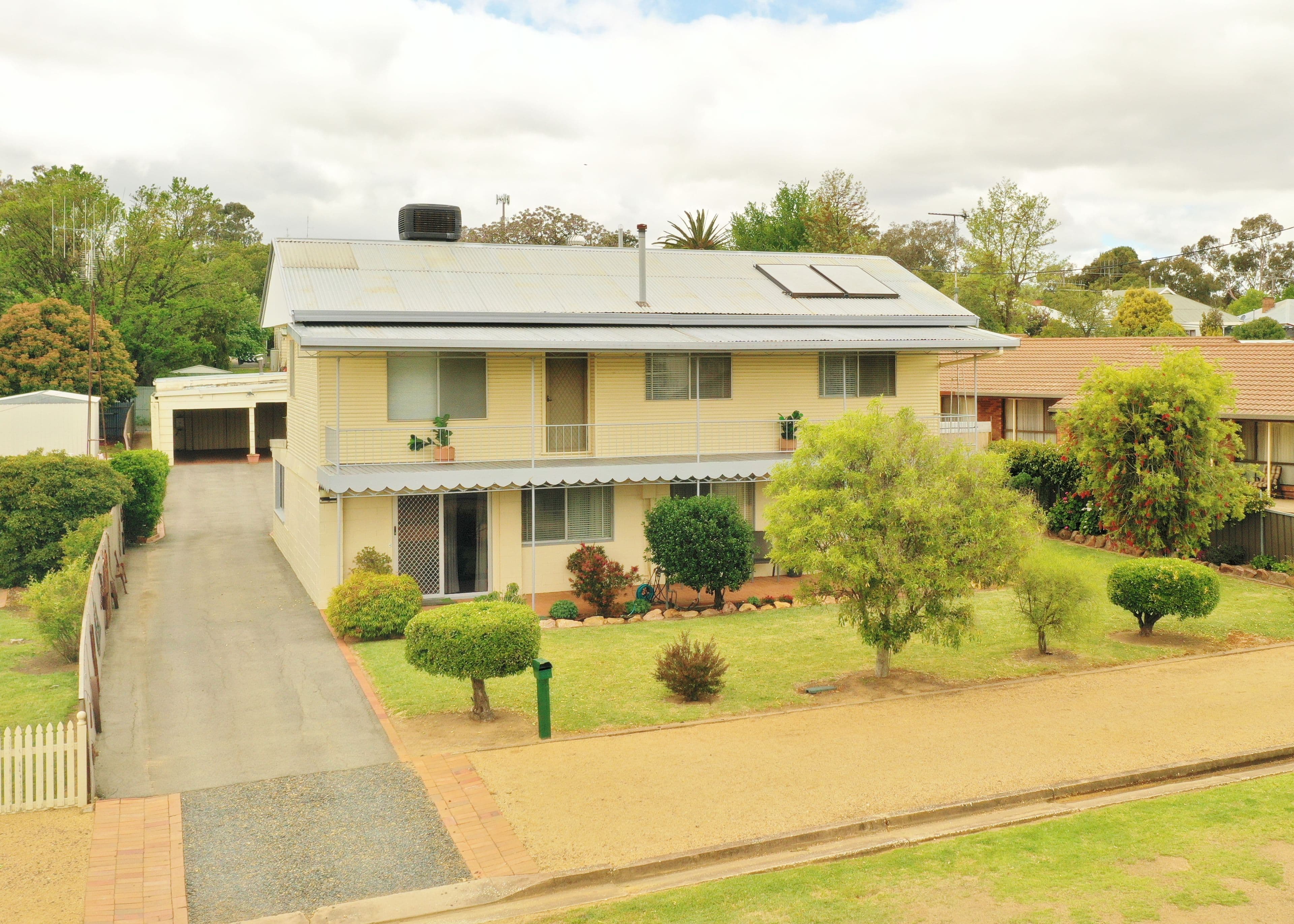 22 East Street, Grenfell NSW 2810, Grenfell - Image 1