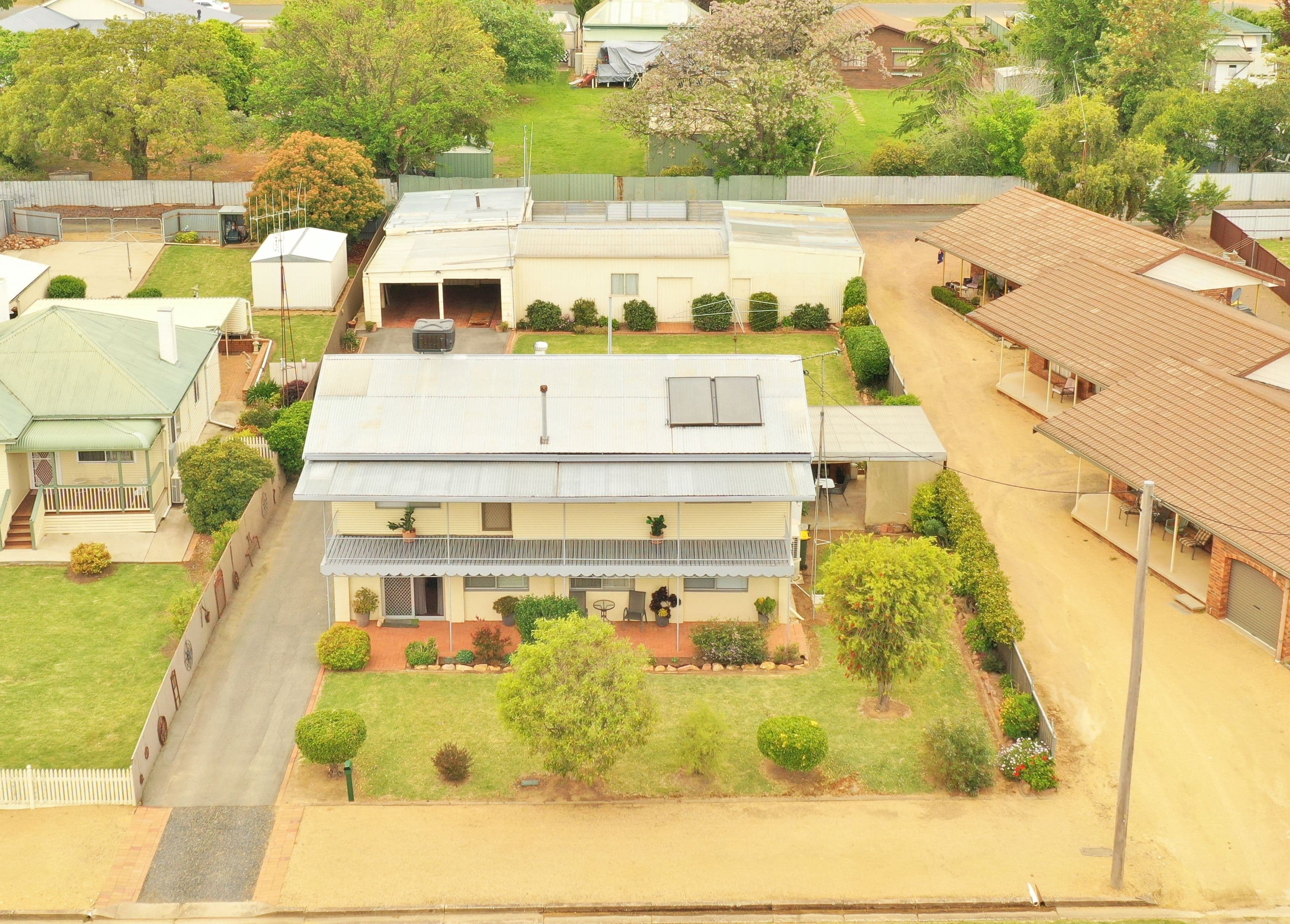 22 East Street, Grenfell NSW 2810, Grenfell - Thumbnail 2