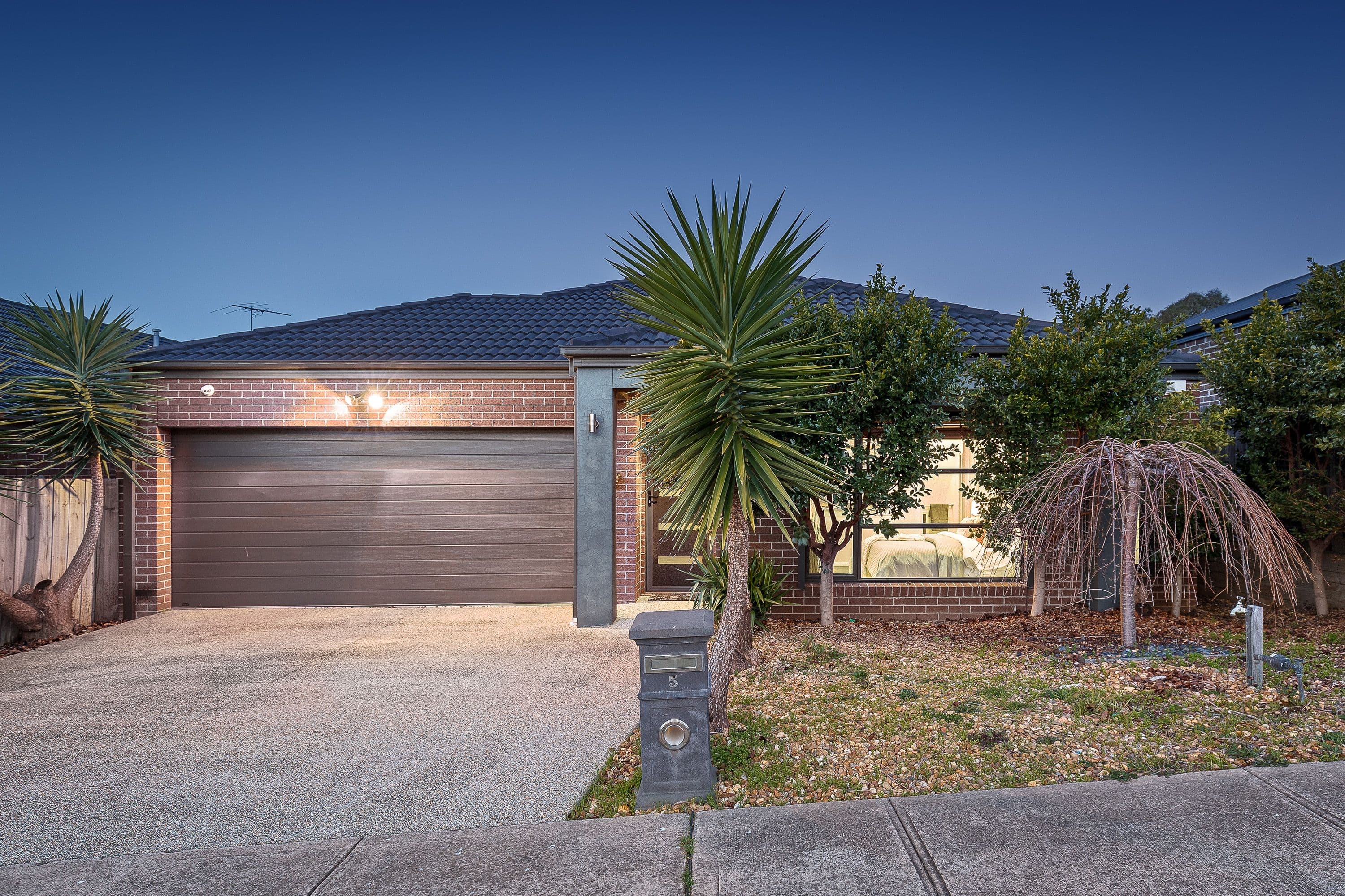 5 Oakwood Street, Mernda VIC 3754, Mernda - Image 1