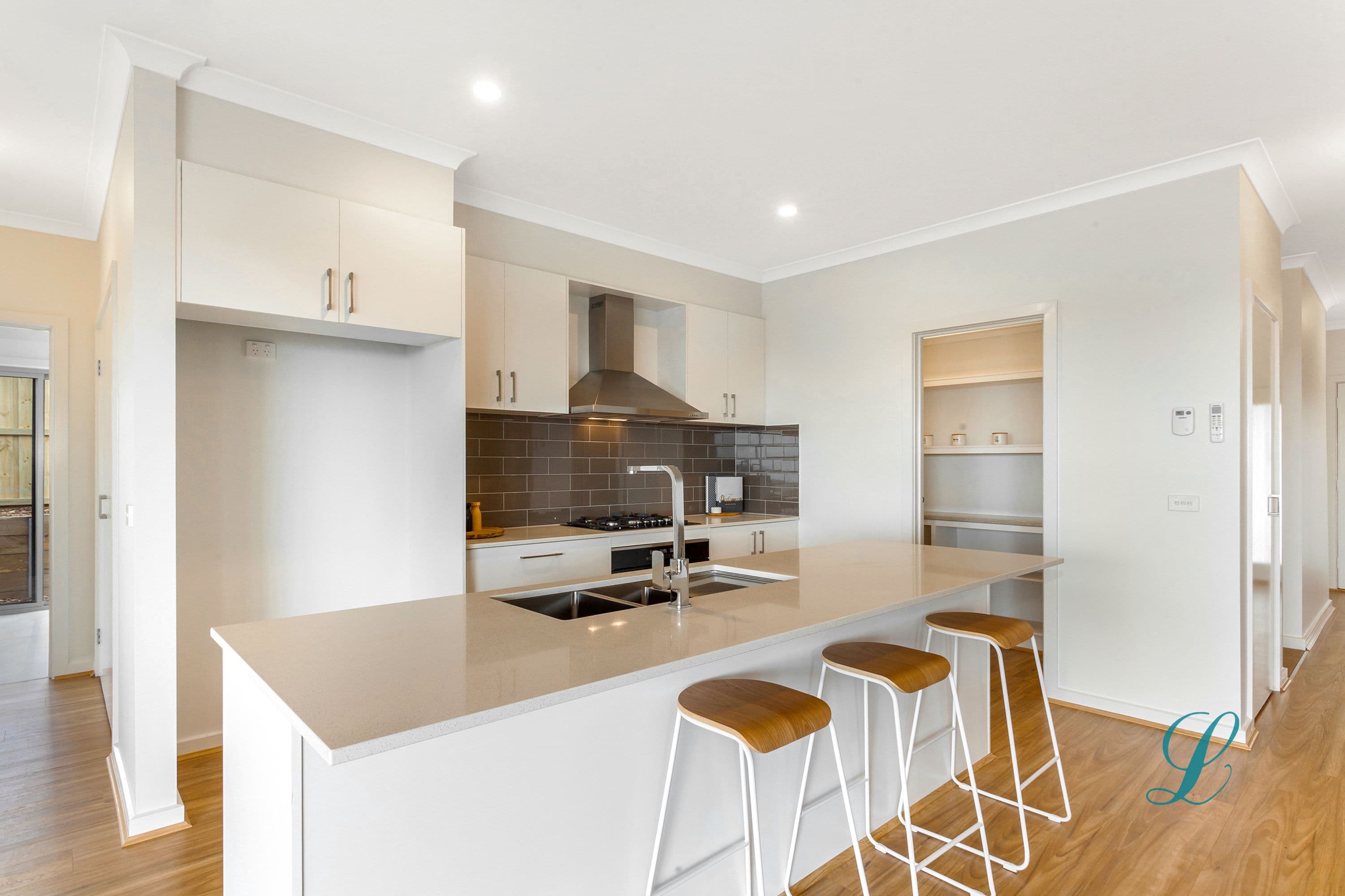 86 Retreat Crescent, Sunbury VIC 3429, Sunbury - Thumbnail 4