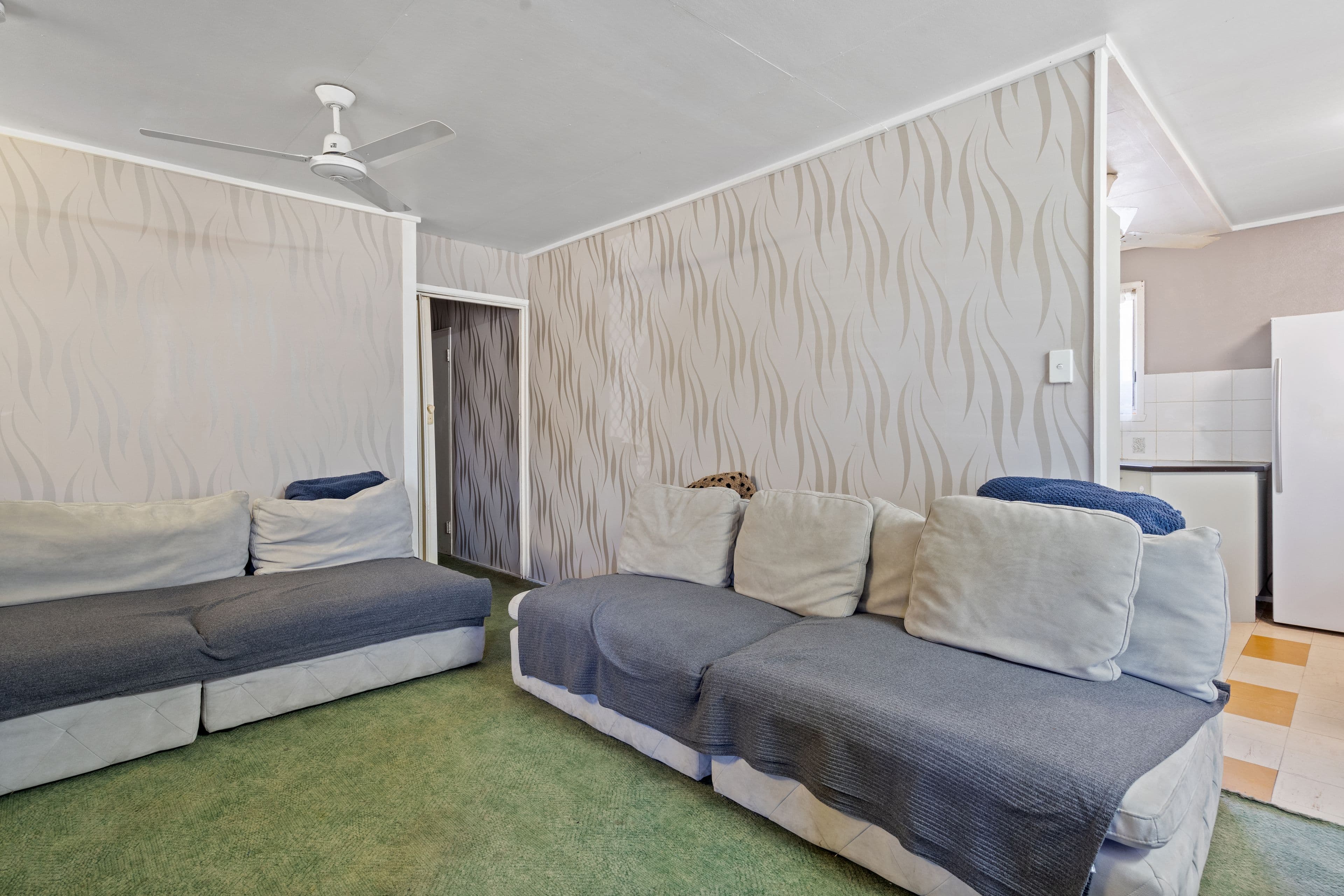 23 Charles Avenue, Logan Central QLD 4114, Logan Central - Thumbnail 2