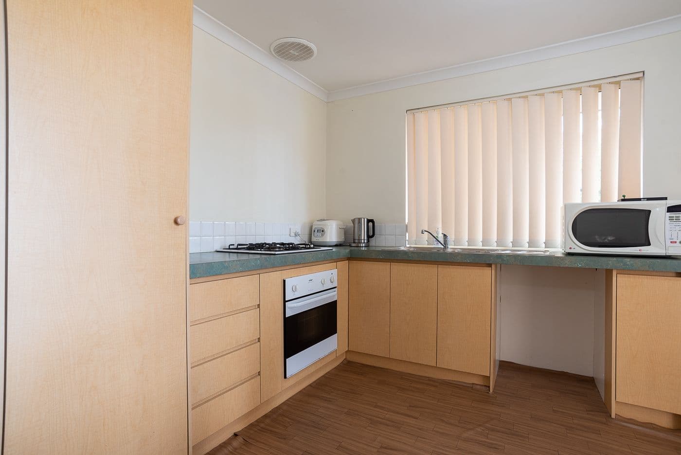 21 Hogarth Street, Cannington WA 6107, Cannington - Thumbnail 7