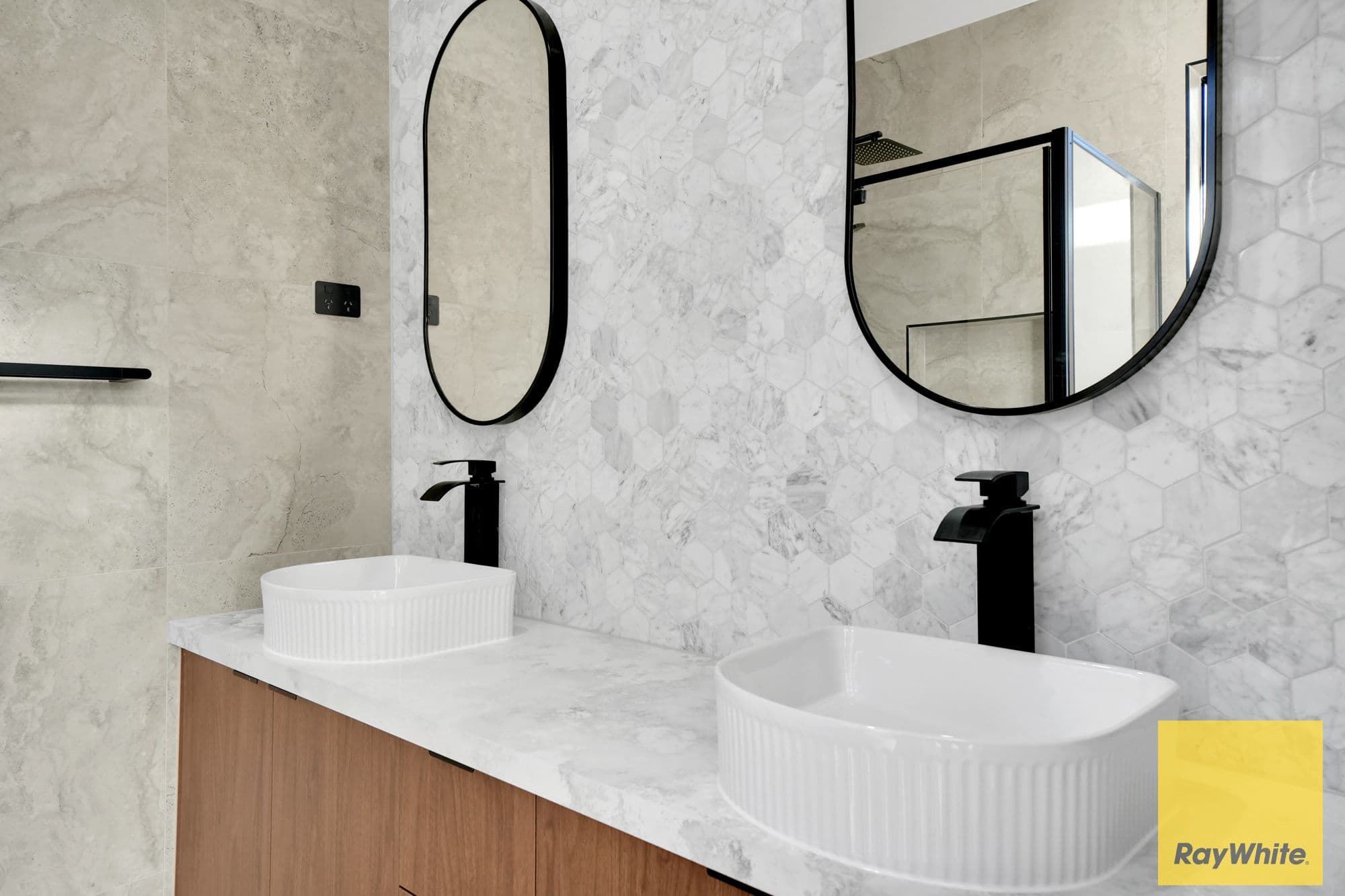 61 Truncata Drive, Tarneit VIC 3029, Tarneit - Thumbnail 6