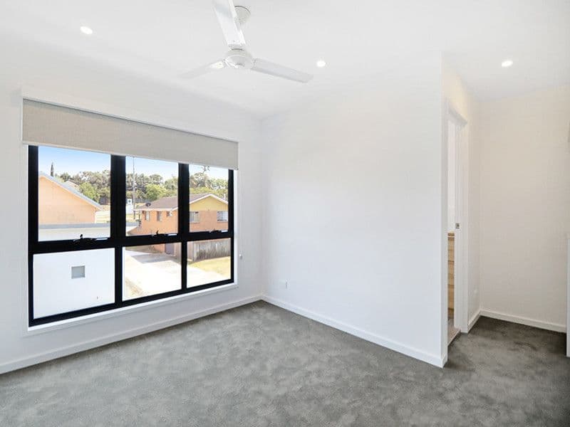 83 Falconer Street, Southport QLD 4215, Southport - Thumbnail 7