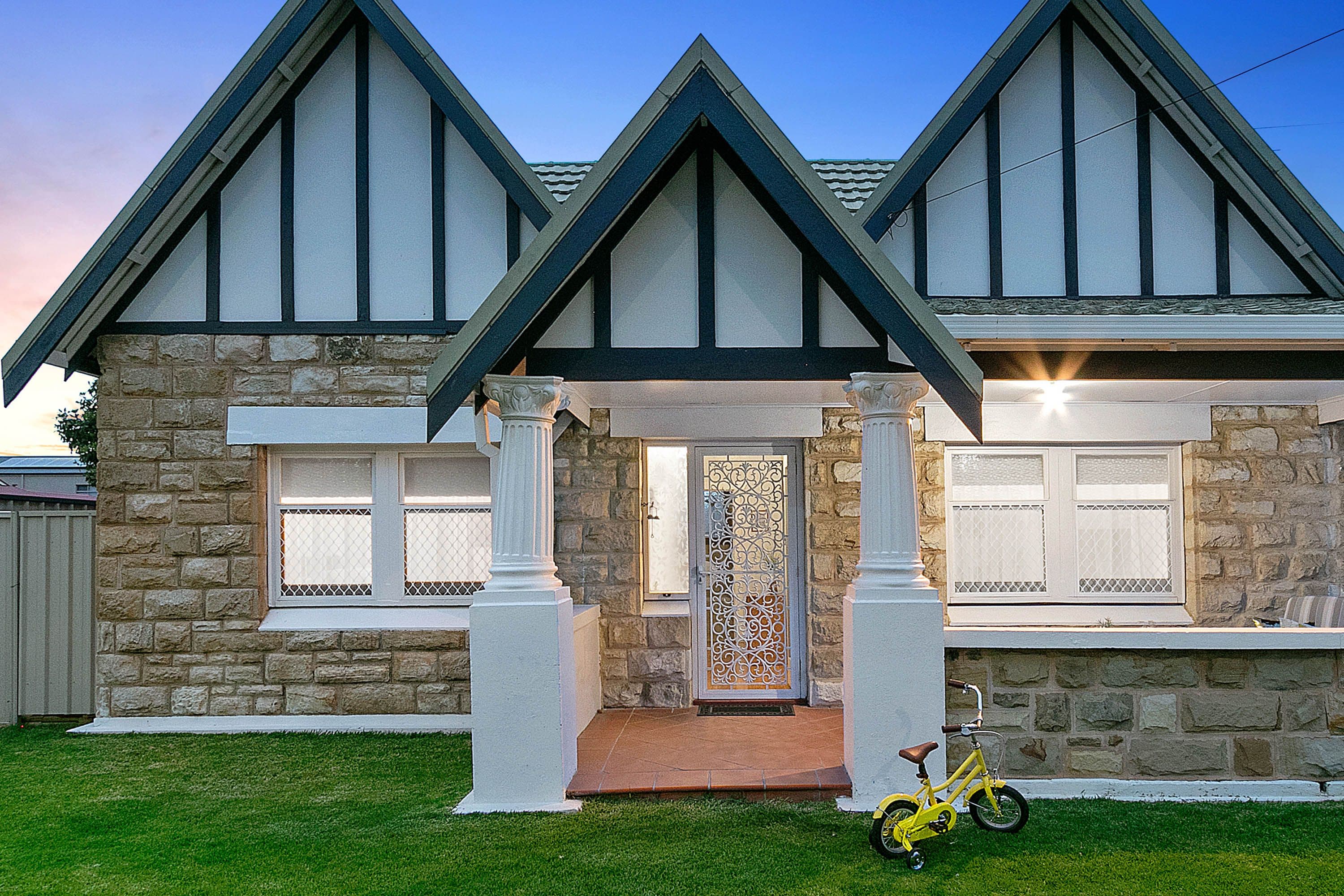 63 Oval Avenue, Woodville South SA 5011, Woodville South - Thumbnail 3