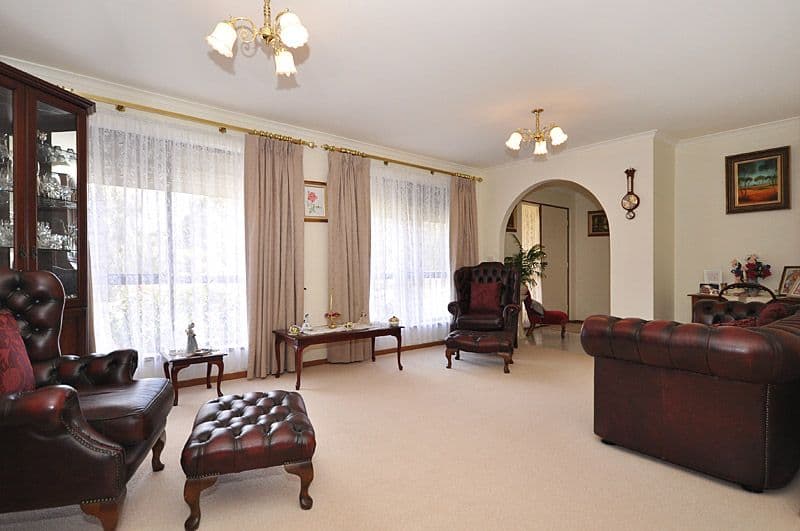 4 Slade Crescent, HALLETT COVE SA 5158, Hallett Cove - Thumbnail 4