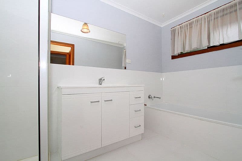 1 White Court, MILL PARK VIC 3082, Mill Park - Thumbnail 7