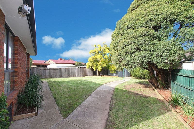 1 White Court, MILL PARK VIC 3082, Mill Park - Thumbnail 8