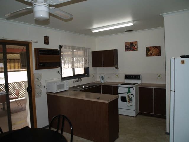 8 Marschall Street, WAIKERIE SA 5330, Waikerie - Thumbnail 4