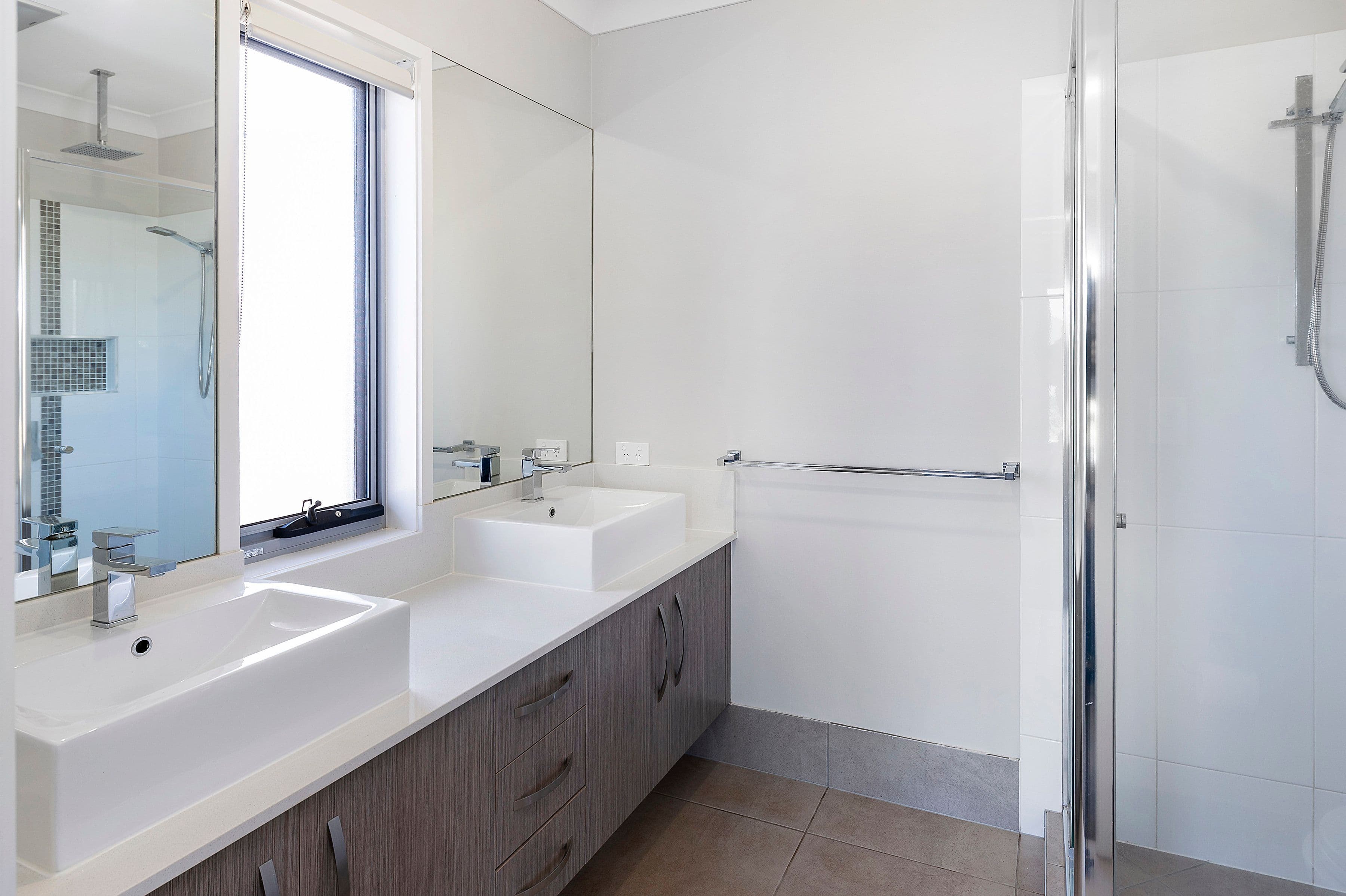 9 Carpenters Drive, Coomera QLD 4209, Coomera - Thumbnail 4