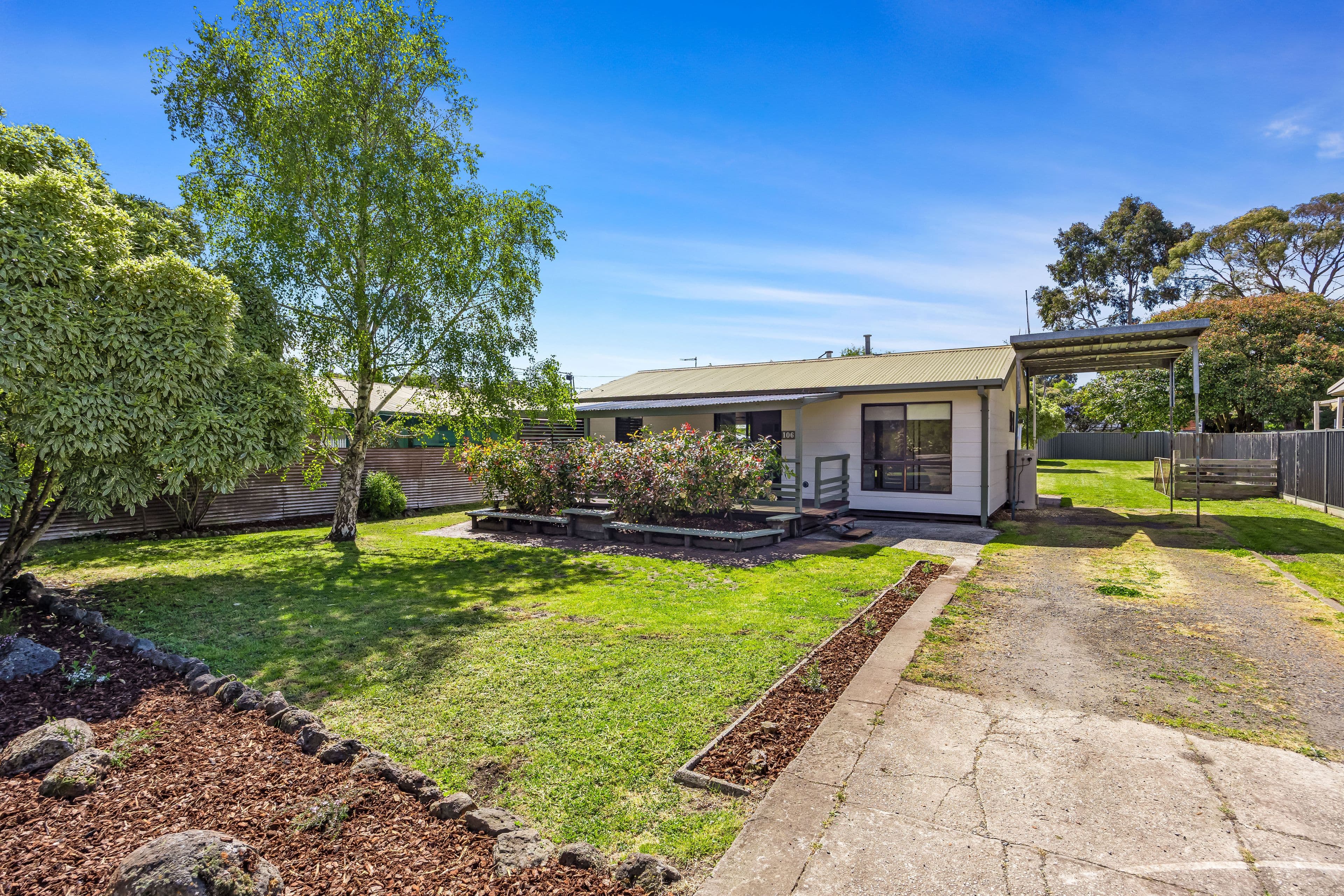 106 Nolan Street, Buninyong VIC 3357, Buninyong - Thumbnail 2