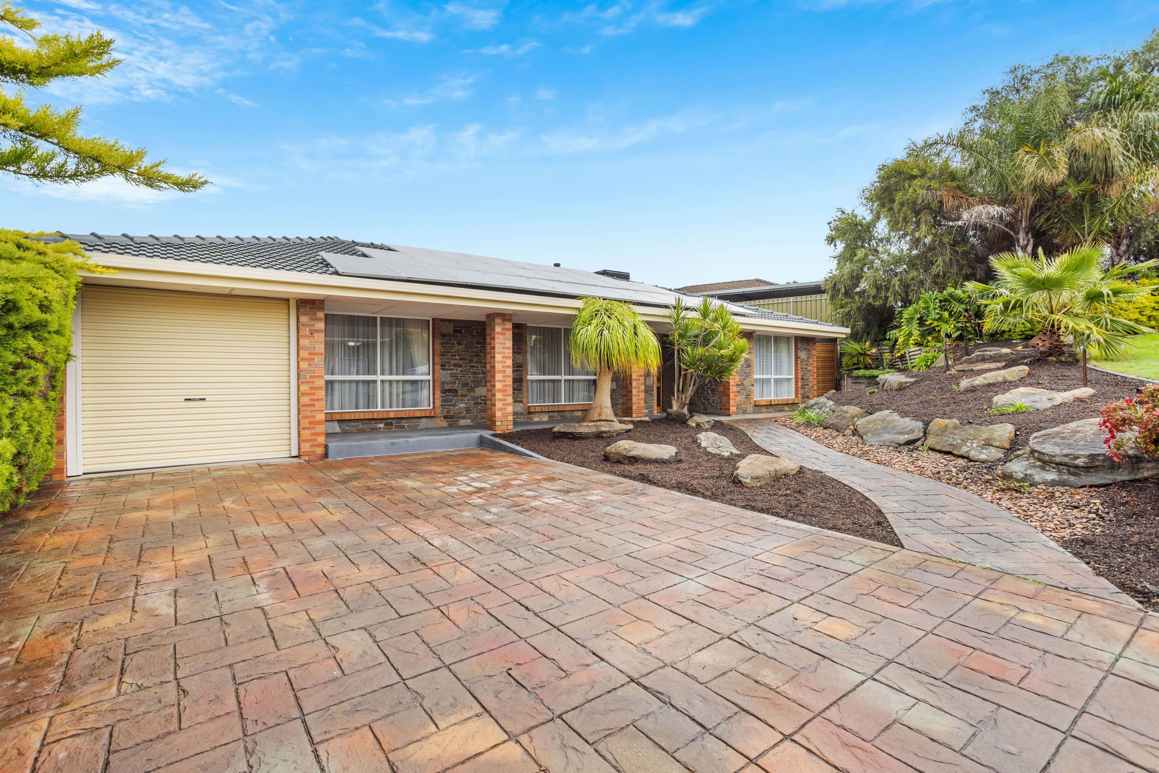 4 Jupiter Street, Hallett Cove SA 5158, Hallett Cove - Image 1