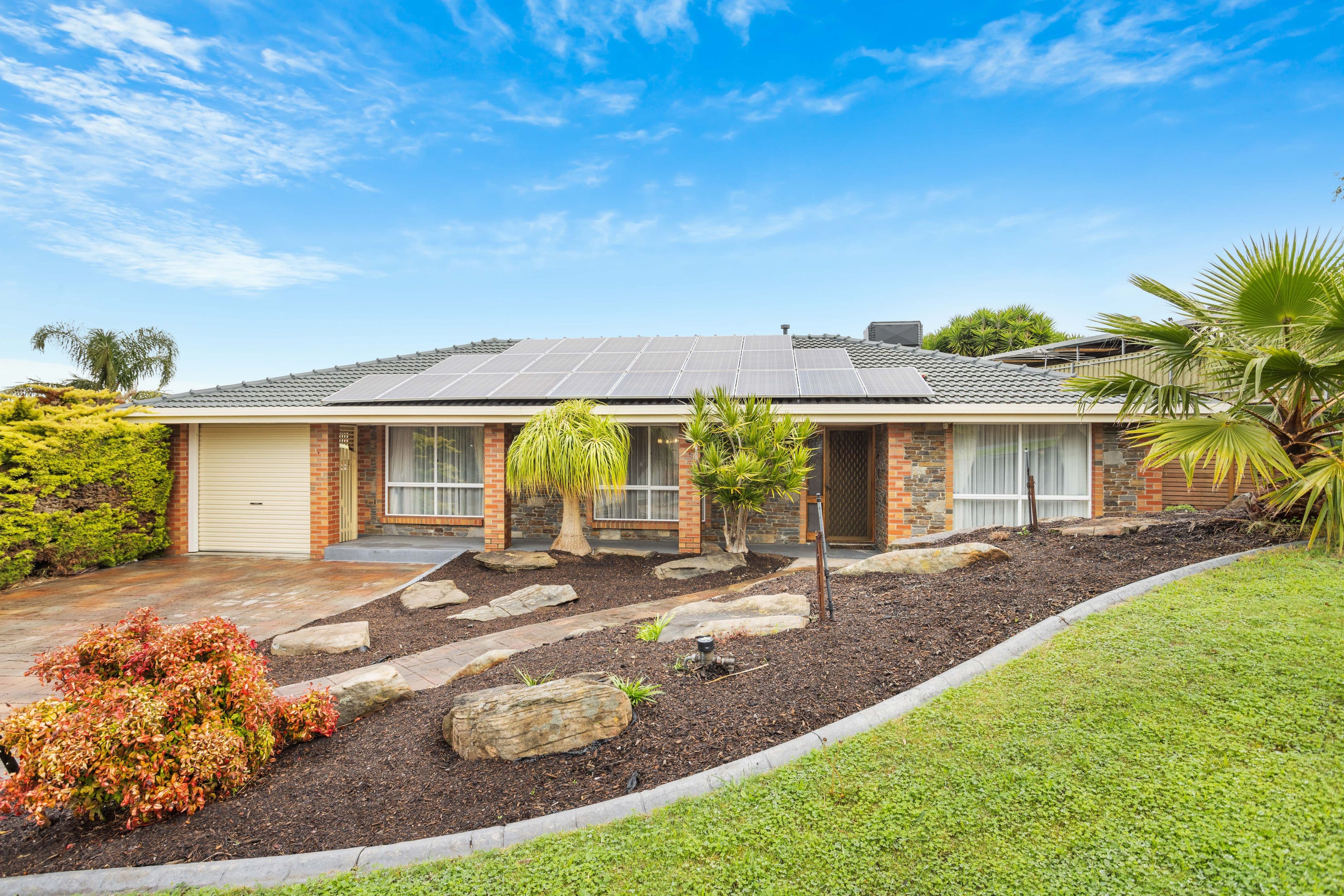 4 Jupiter Street, Hallett Cove SA 5158, Hallett Cove - Thumbnail 2
