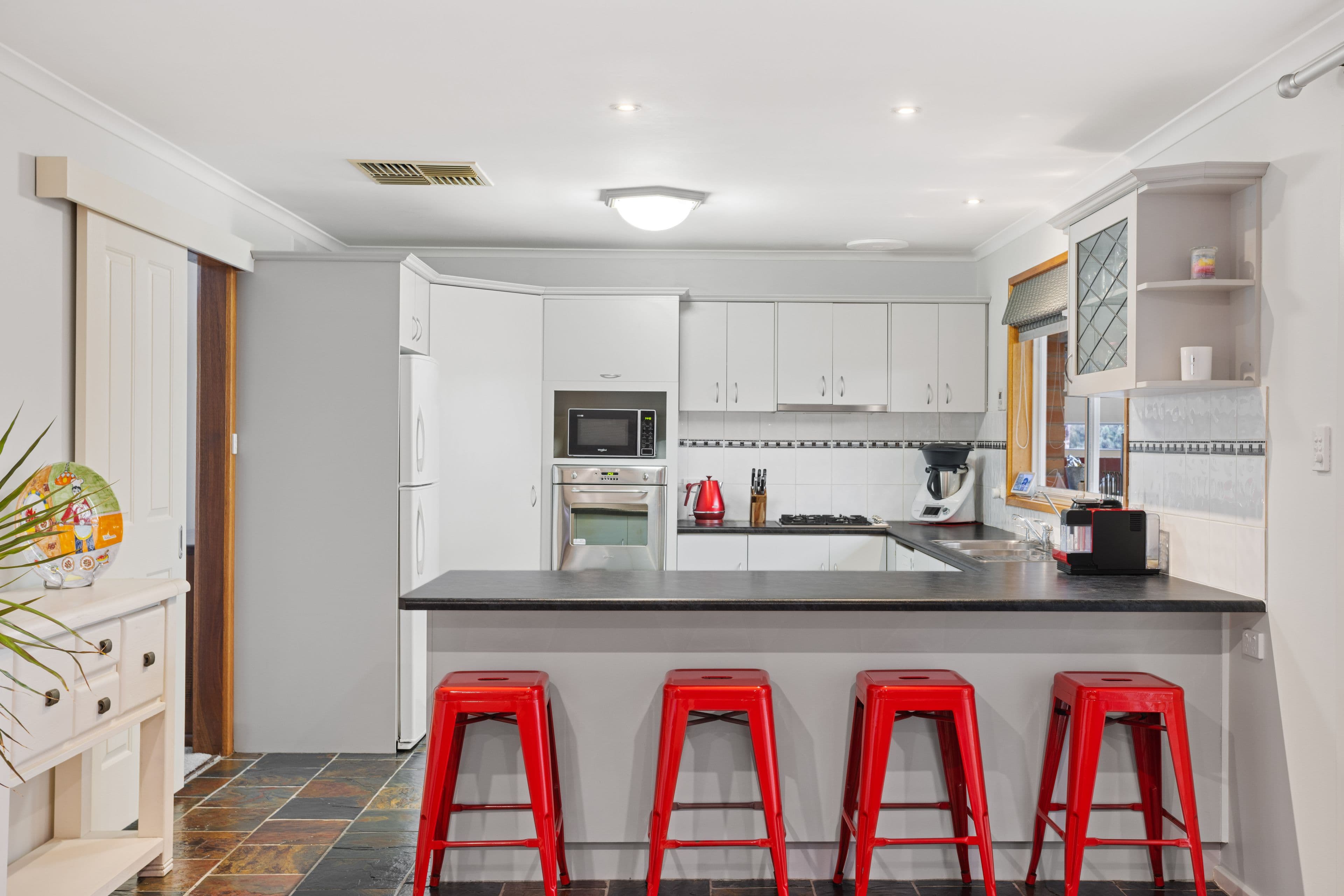 4 Jupiter Street, Hallett Cove SA 5158, Hallett Cove - Thumbnail 7