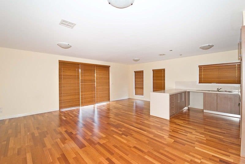 8 Windermere Crescent, GLADSTONE PARK VIC 3043, Gladstone Park - Thumbnail 5