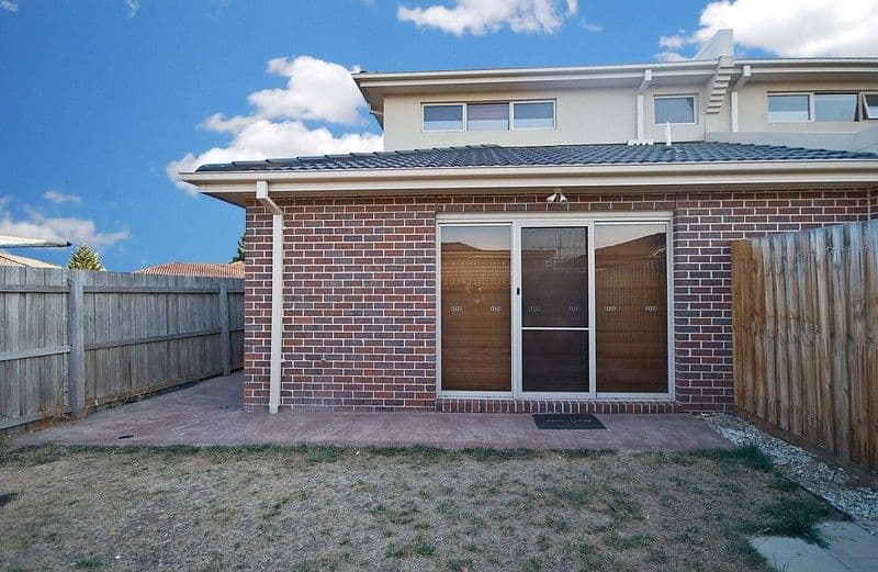 8 Windermere Crescent, GLADSTONE PARK VIC 3043, Gladstone Park - Thumbnail 8