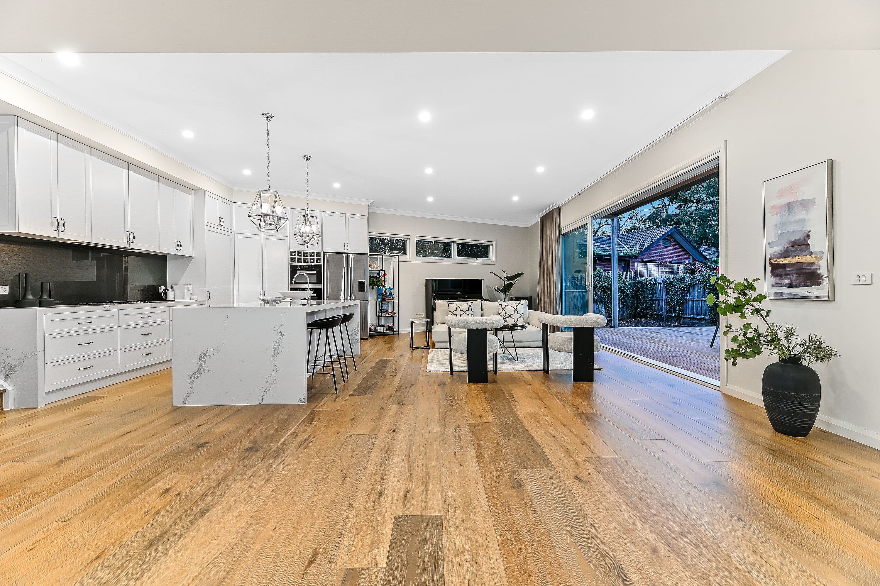 3 Diamond Avenue, Glen Waverley VIC 3150, Glen Waverley - Thumbnail 3