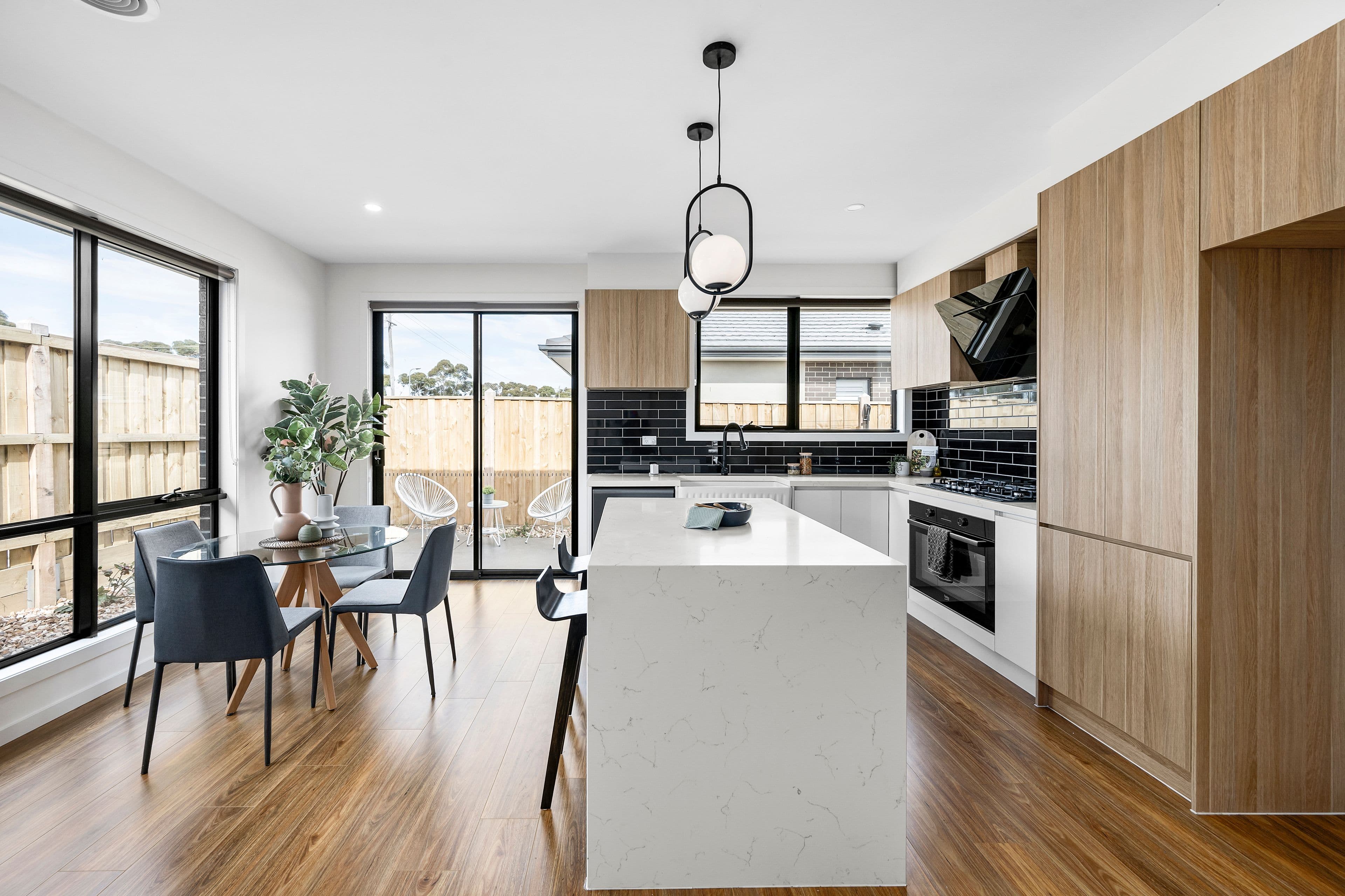 12 Quinta Crescent, Sunbury VIC 3429, Sunbury - Thumbnail 3