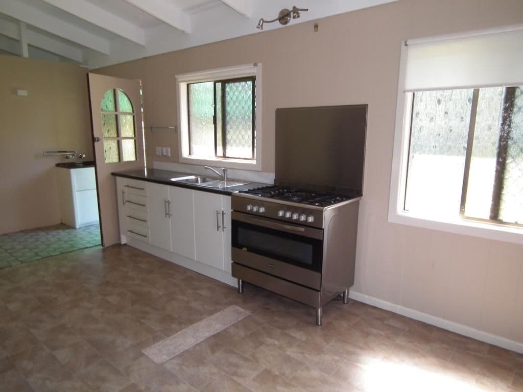 15 Raven Street, MARYBOROUGH QLD 4650, Maryborough - Thumbnail 2